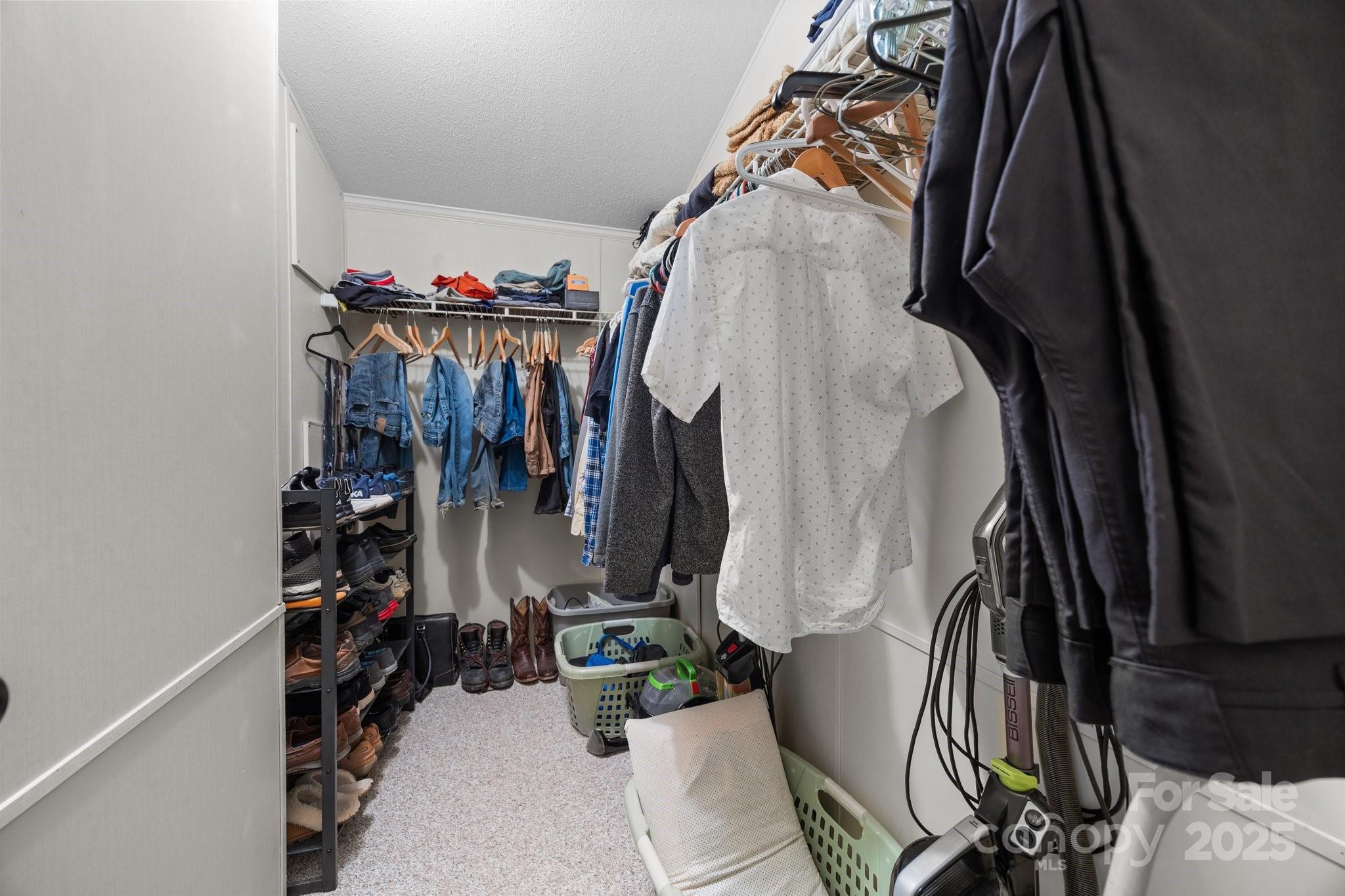 976 Howell Road Property Photo 21
