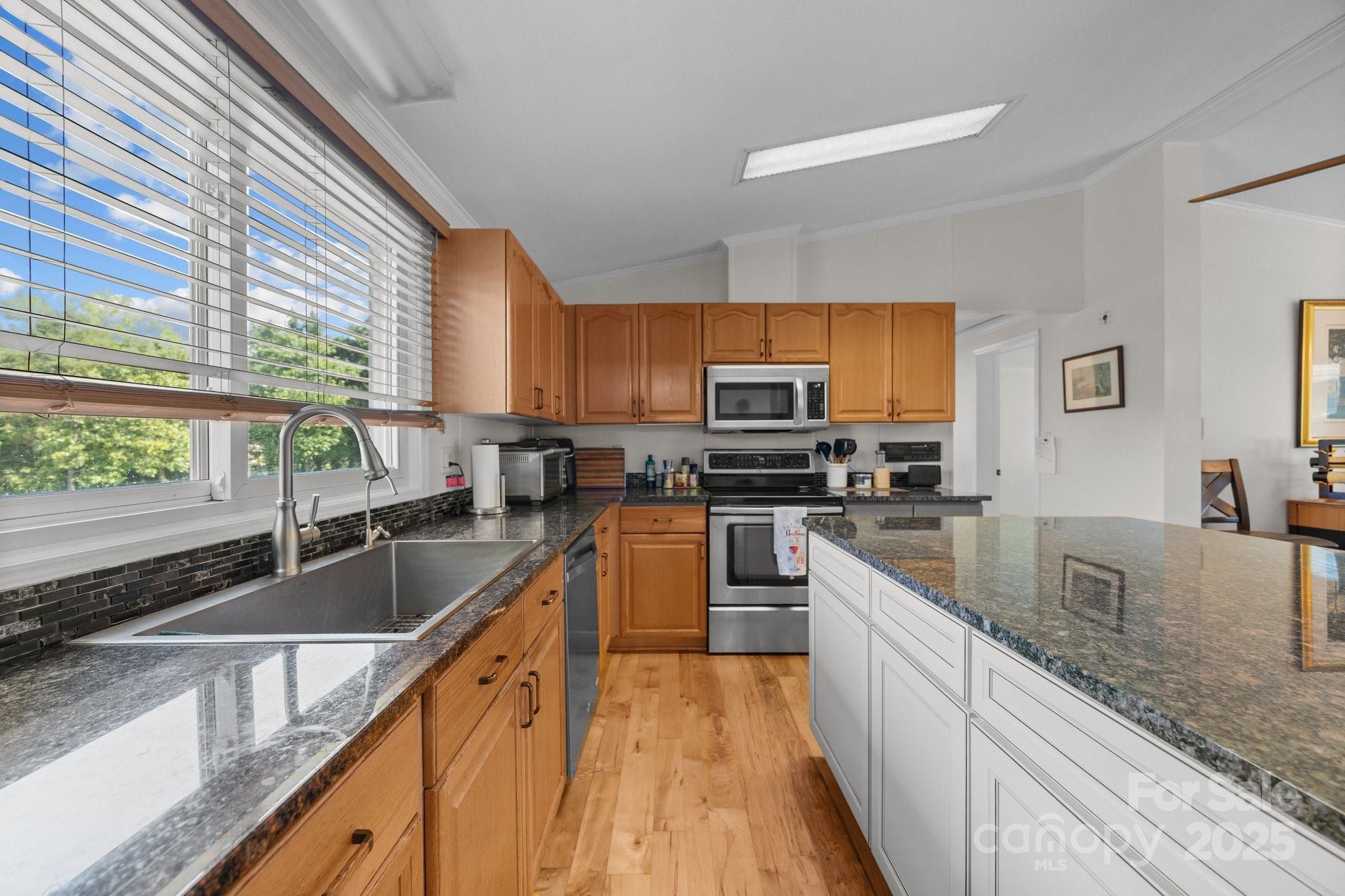 976 Howell Road Property Photo 23