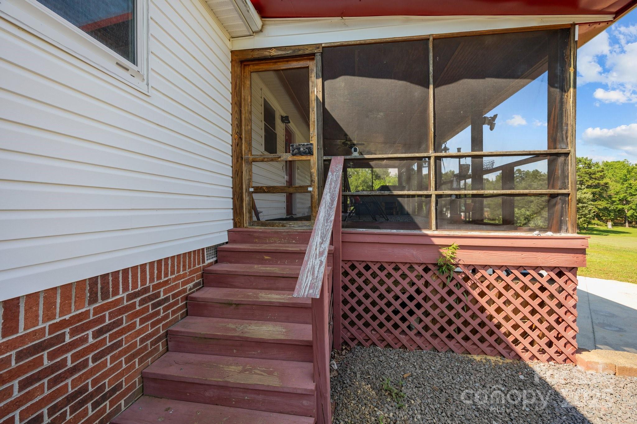 976 Howell Road Property Photo 38