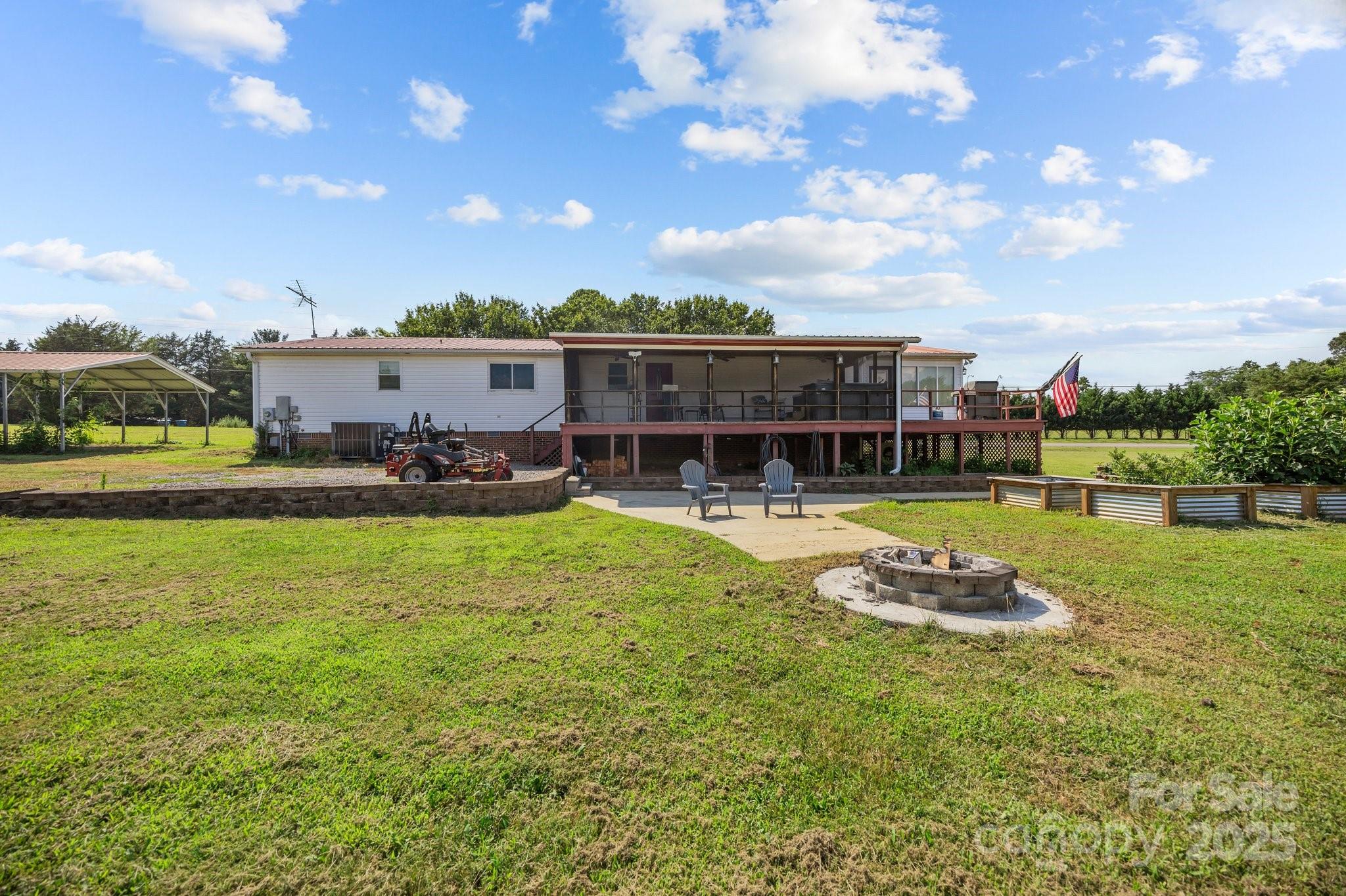 976 Howell Road Property Photo 39