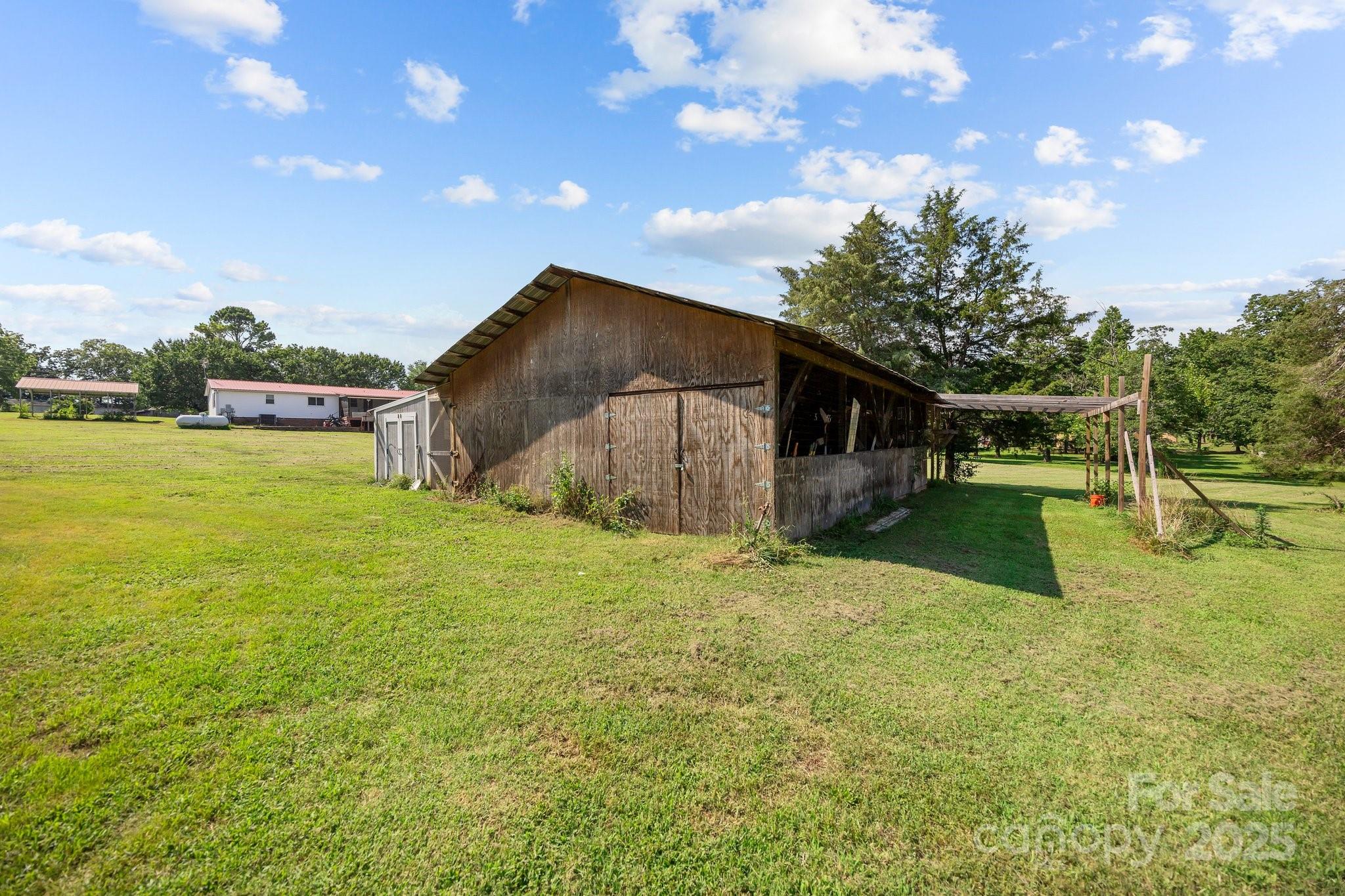 976 Howell Road Property Photo 41