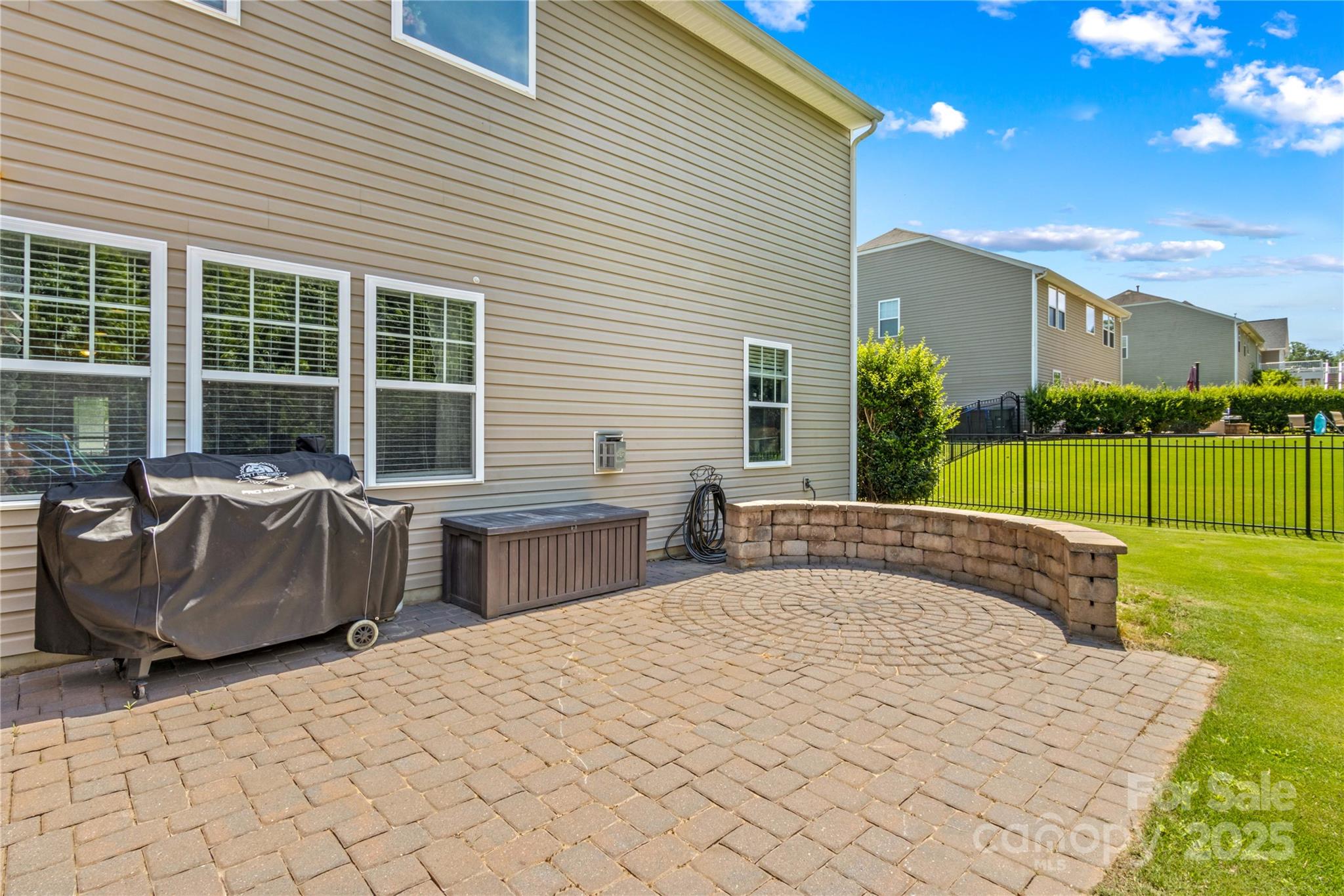 130 E Warfield Drive Property Photo 42