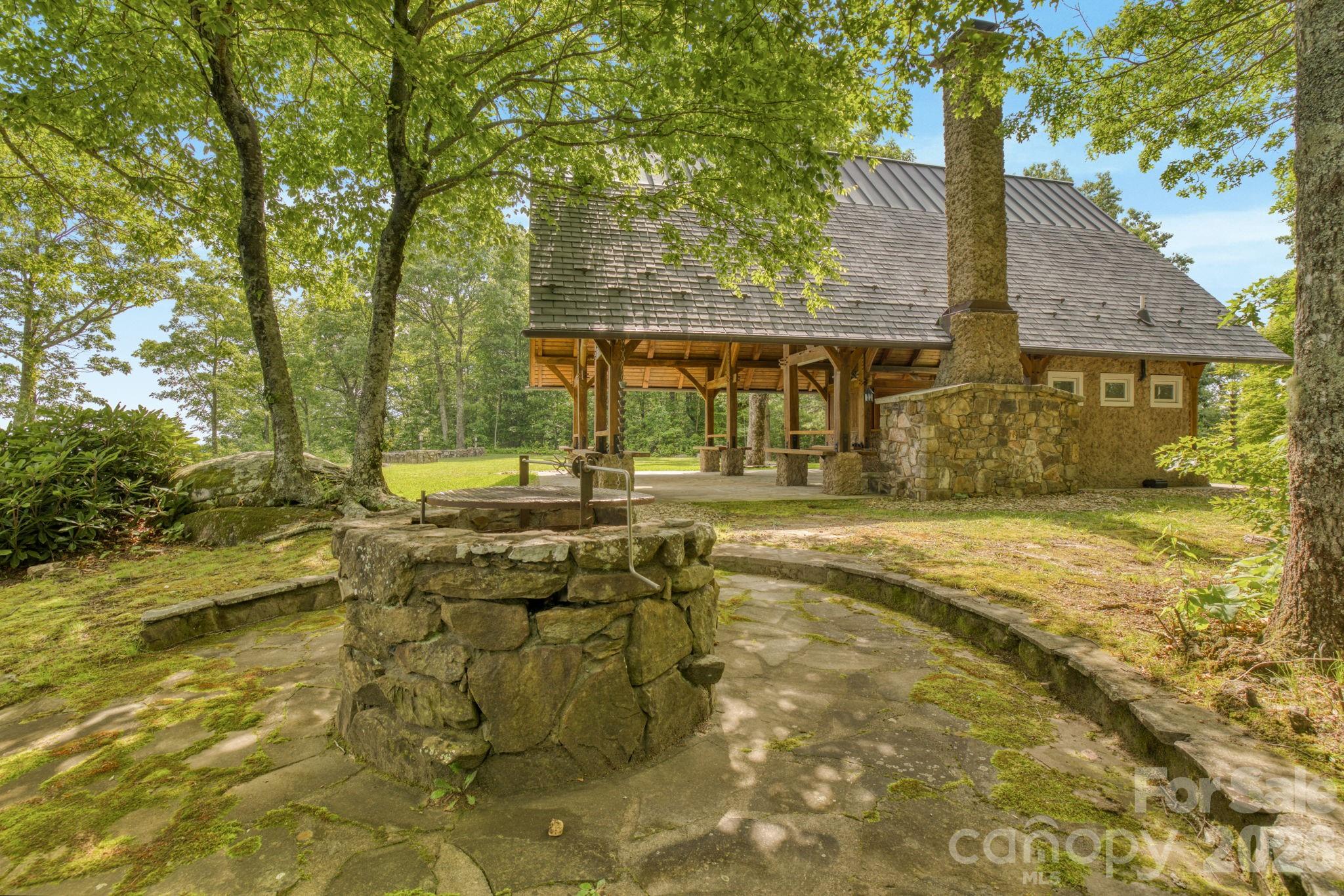 117 Sahalee Trail 2 Property Photo 9