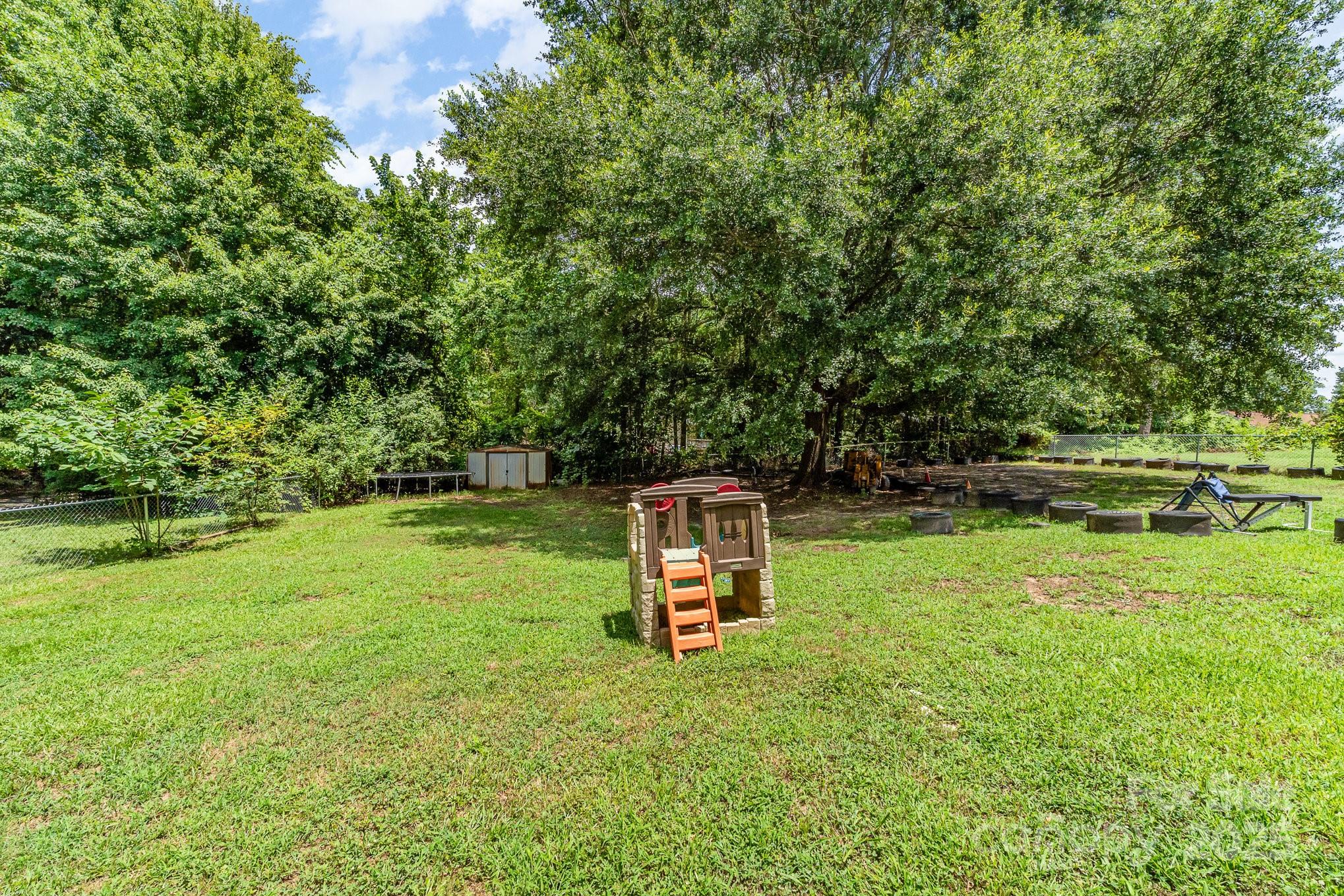 60 37th Street Property Photo 13