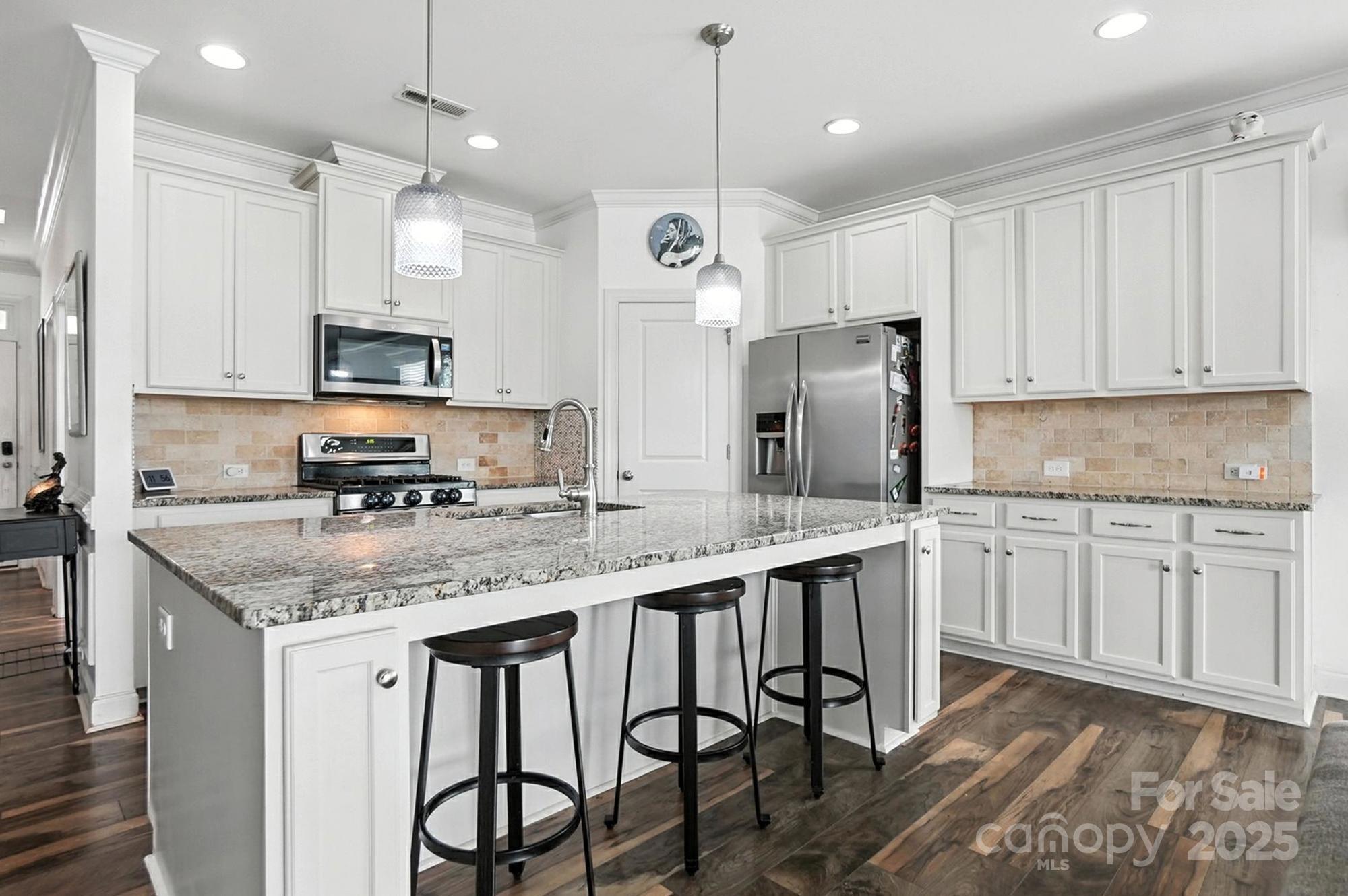 2026 Union Grove Lane Property Photo 9