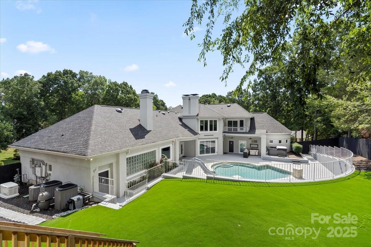 4129 Carnoustie Lane Property Photo 2