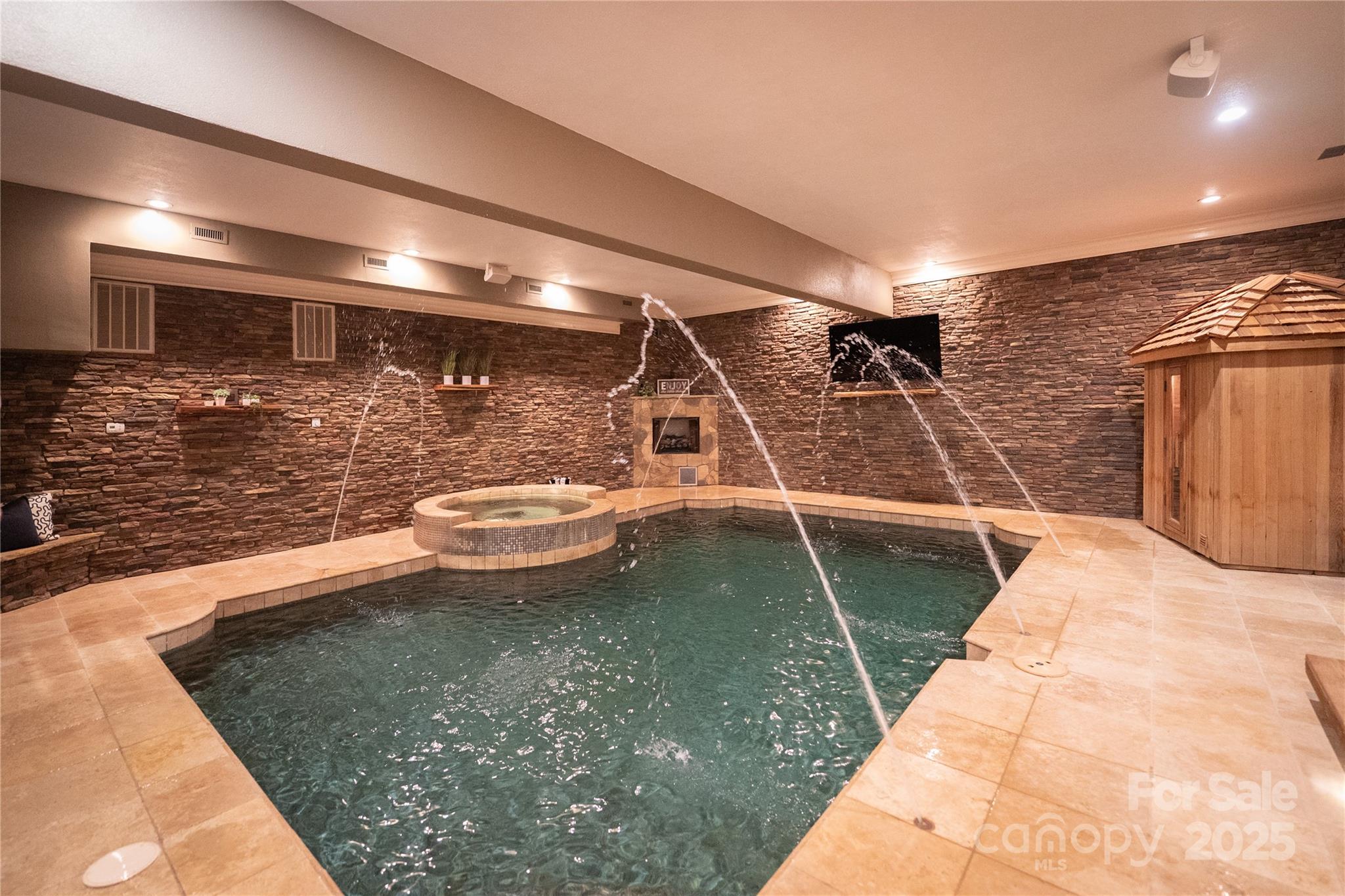 305 Mallard Drive Property Photo 1