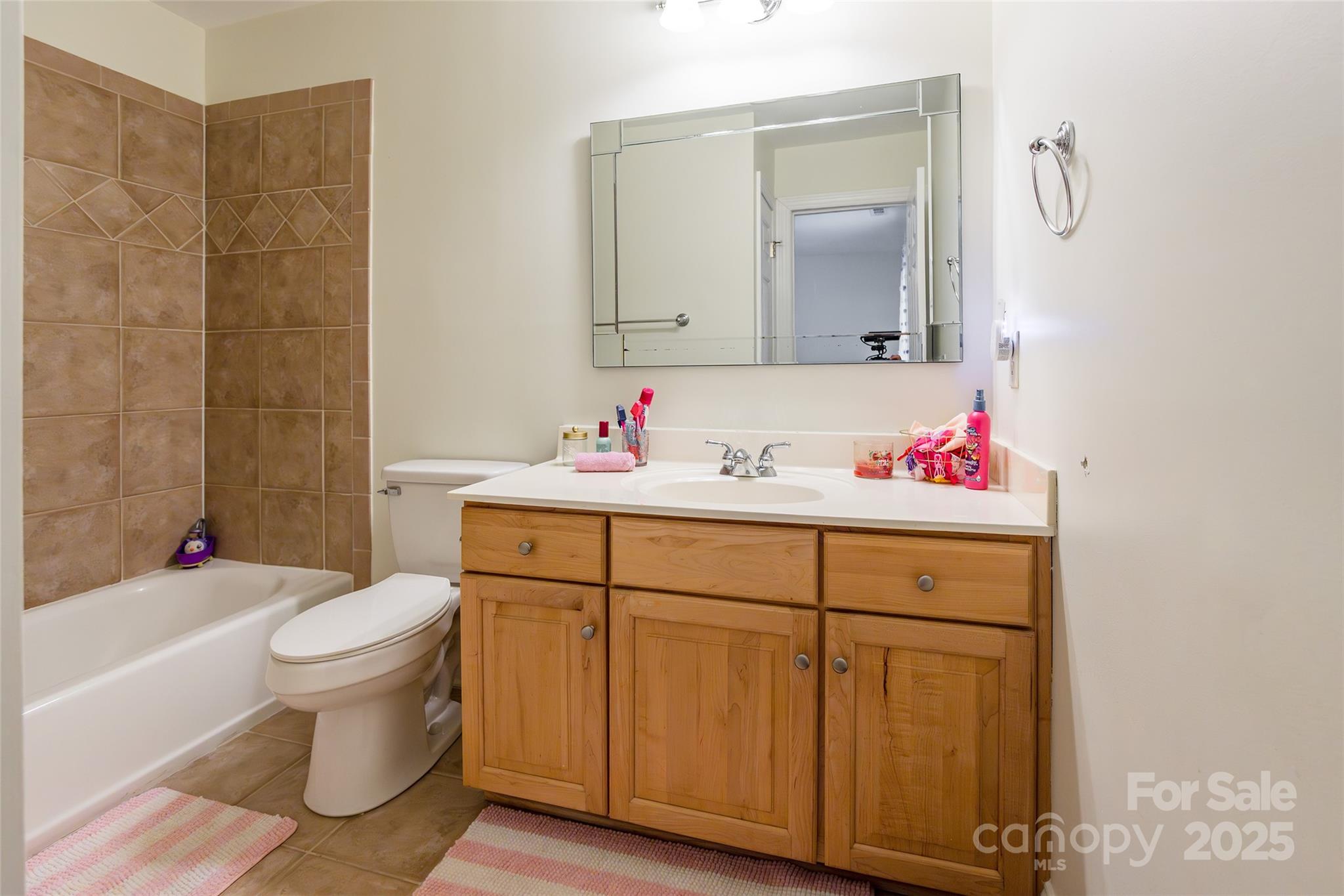 1227 Cabin Creek Court Property Photo 32
