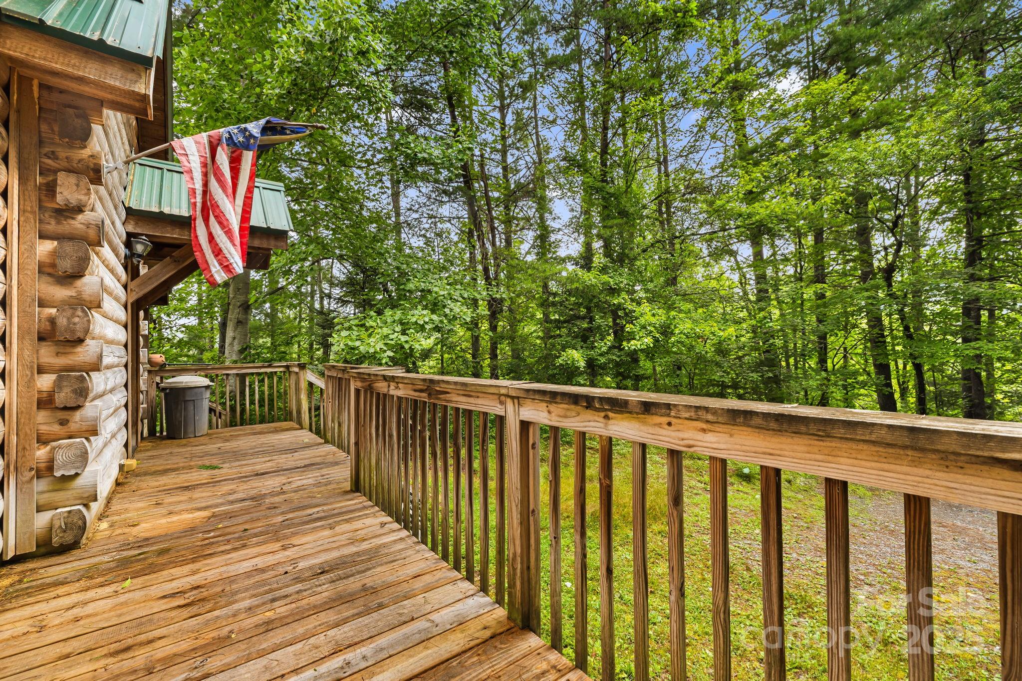 41 Waya Way Property Photo 4