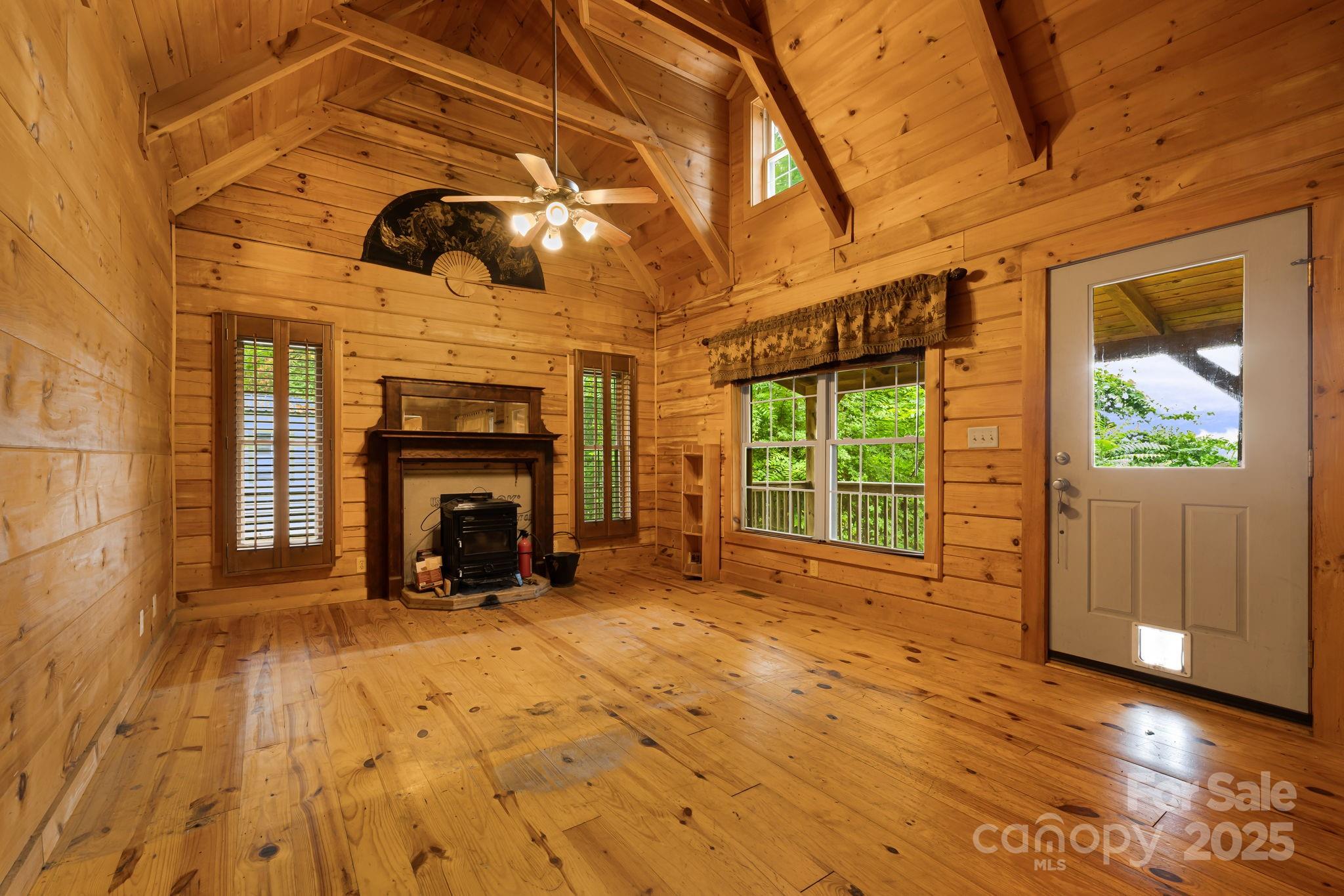 41 Waya Way Property Photo 7