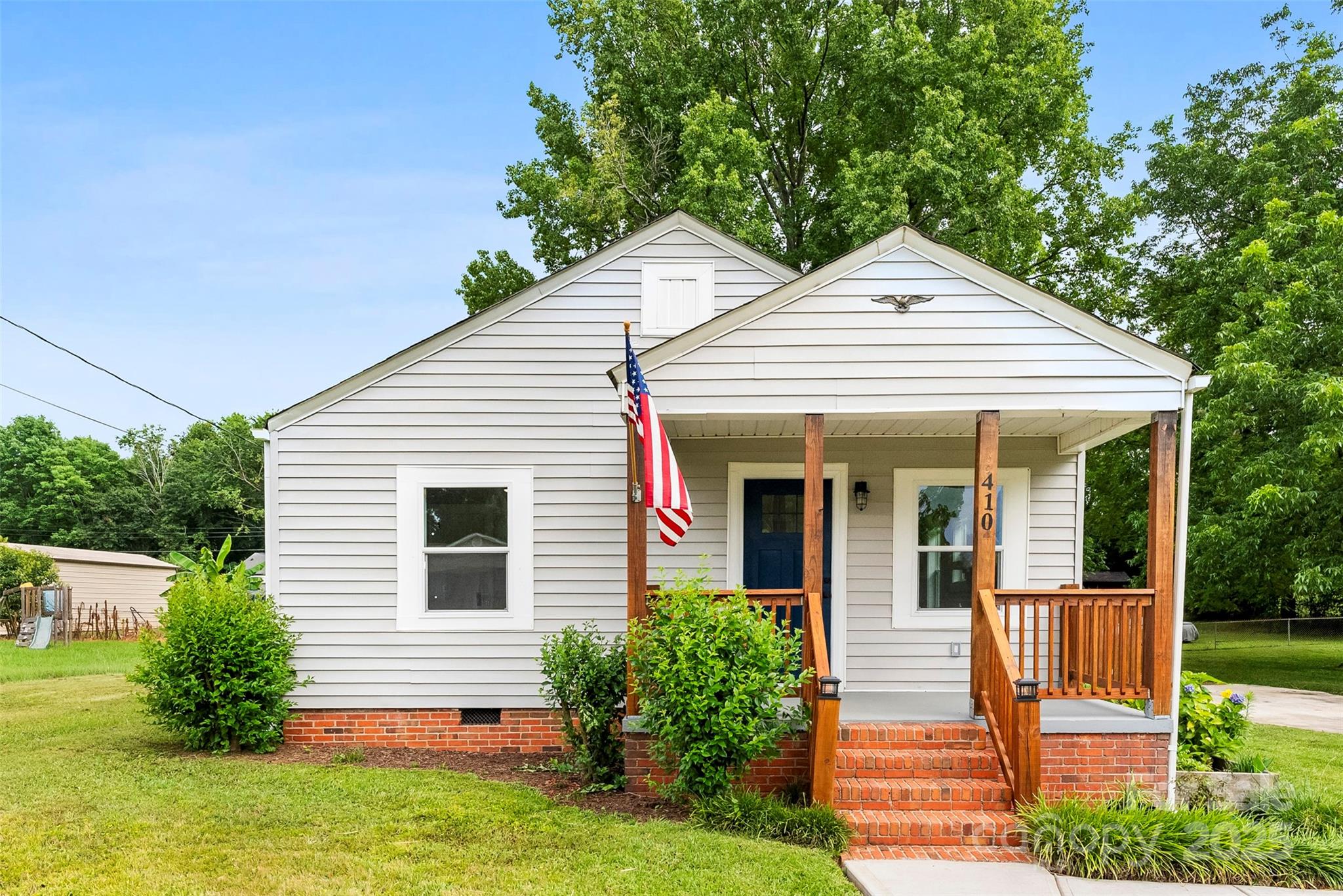 410 Gann Street Property Photo 1