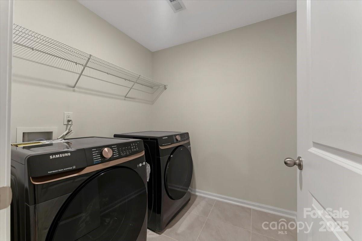4237 Plumeria Way Property Photo 13