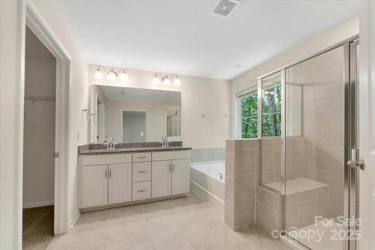 4237 Plumeria Way Property Photo 18