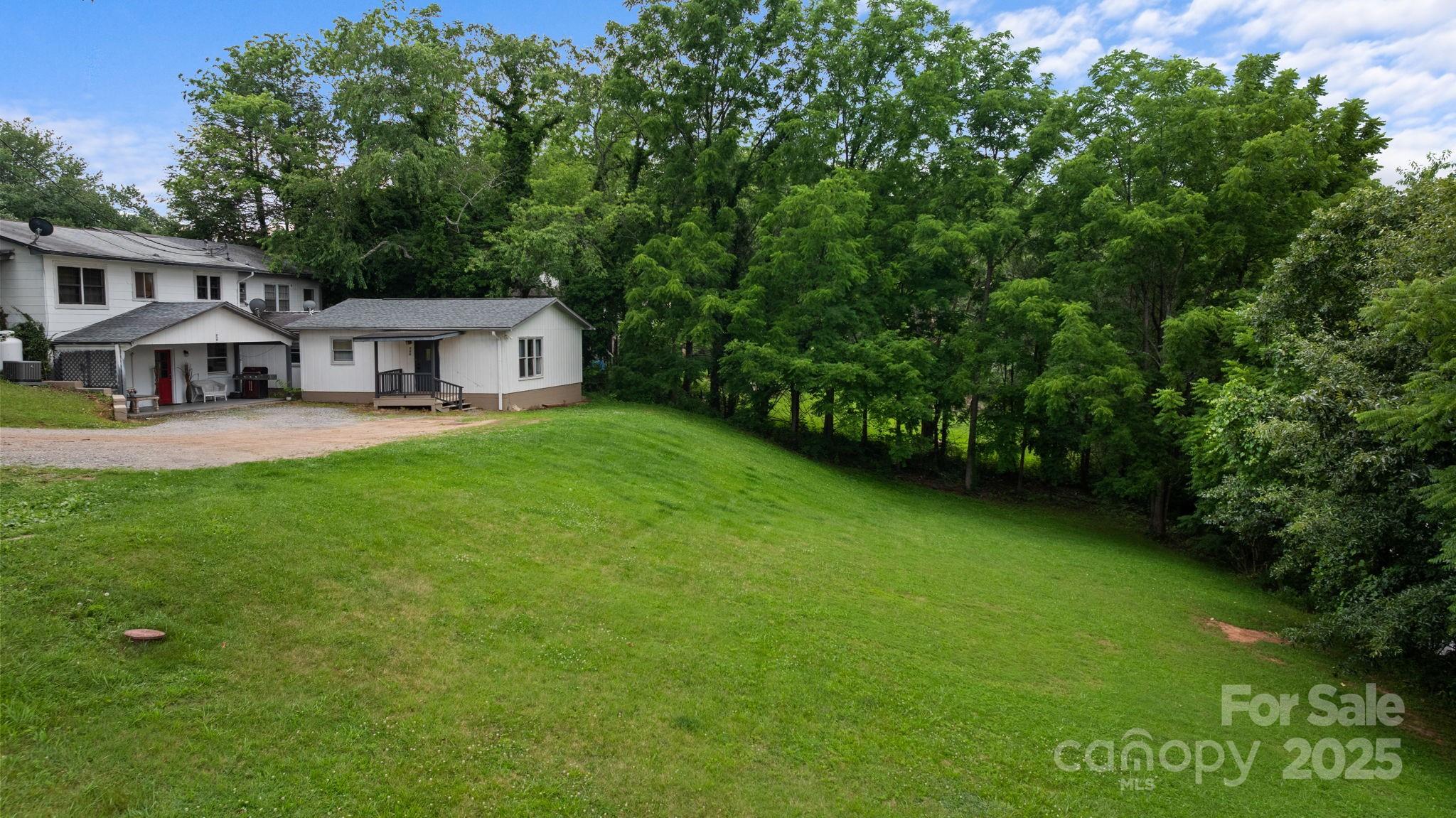 306 Forest Avenue Property Photo 1