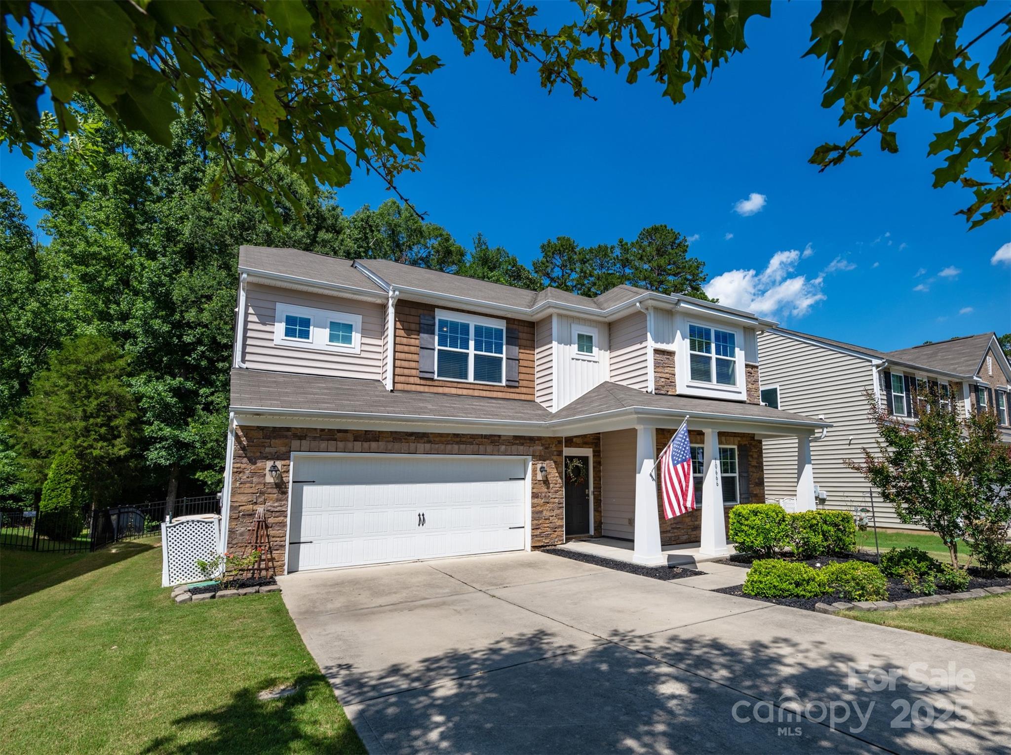 10666 Sapphire Trail Property Photo 1