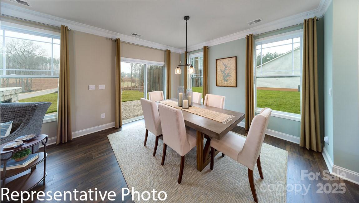 7649 Bainbridge Road Property Photo 12