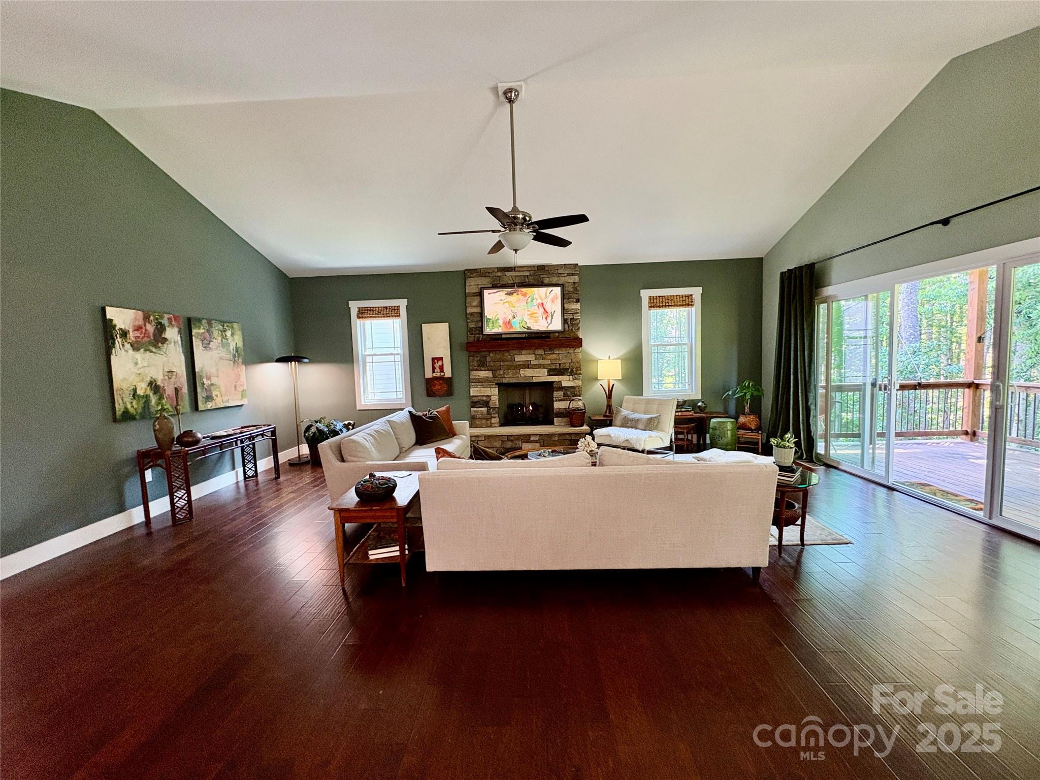 175 Hayes Ridge Lane Property Photo 8