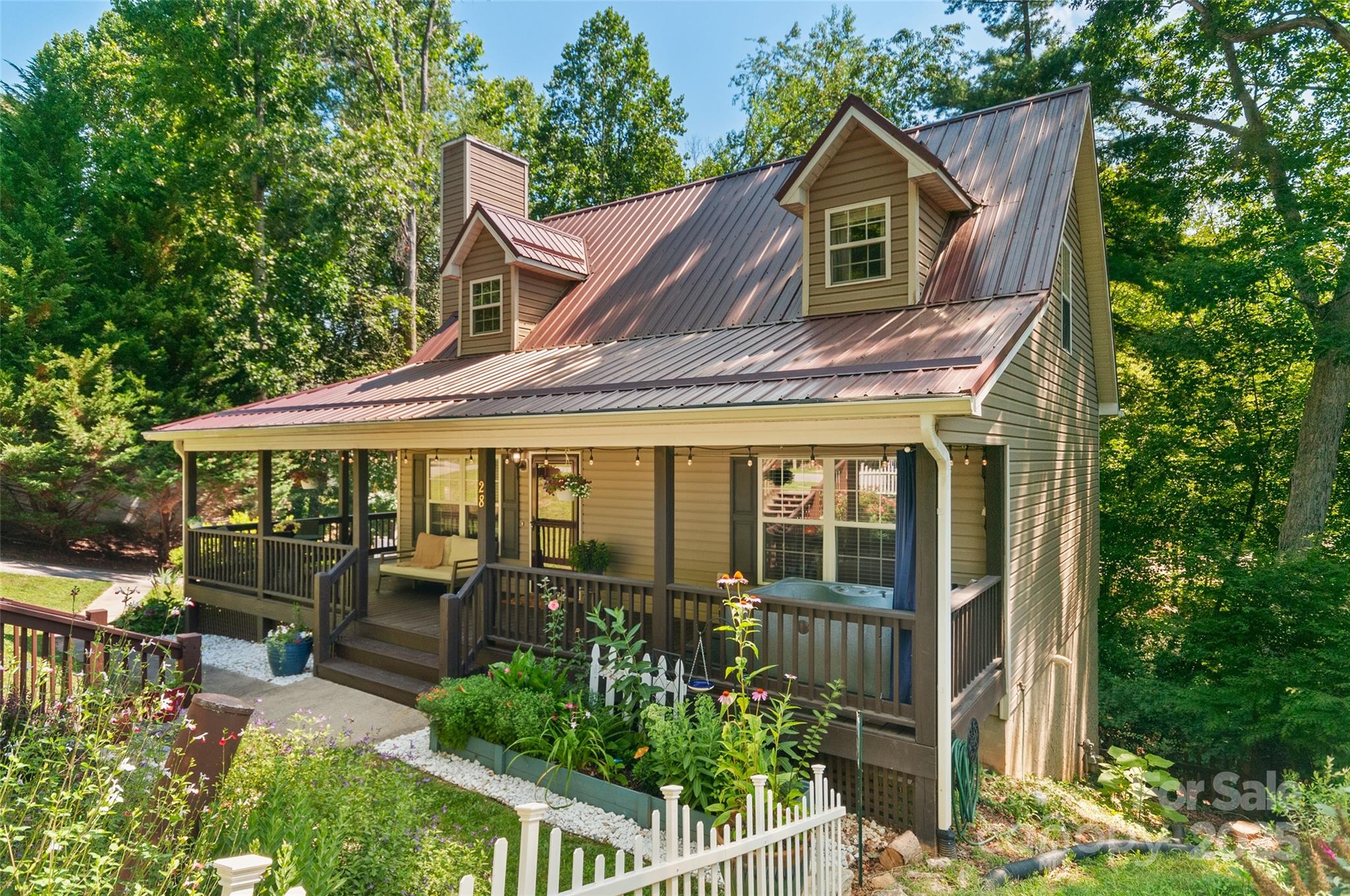 28 Grove Garden Avenue Property Photo 1