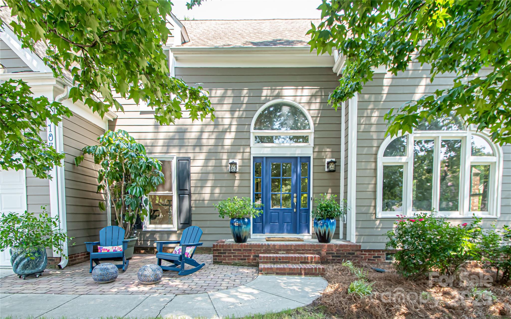 10711 Spring Camp Way Property Photo 3