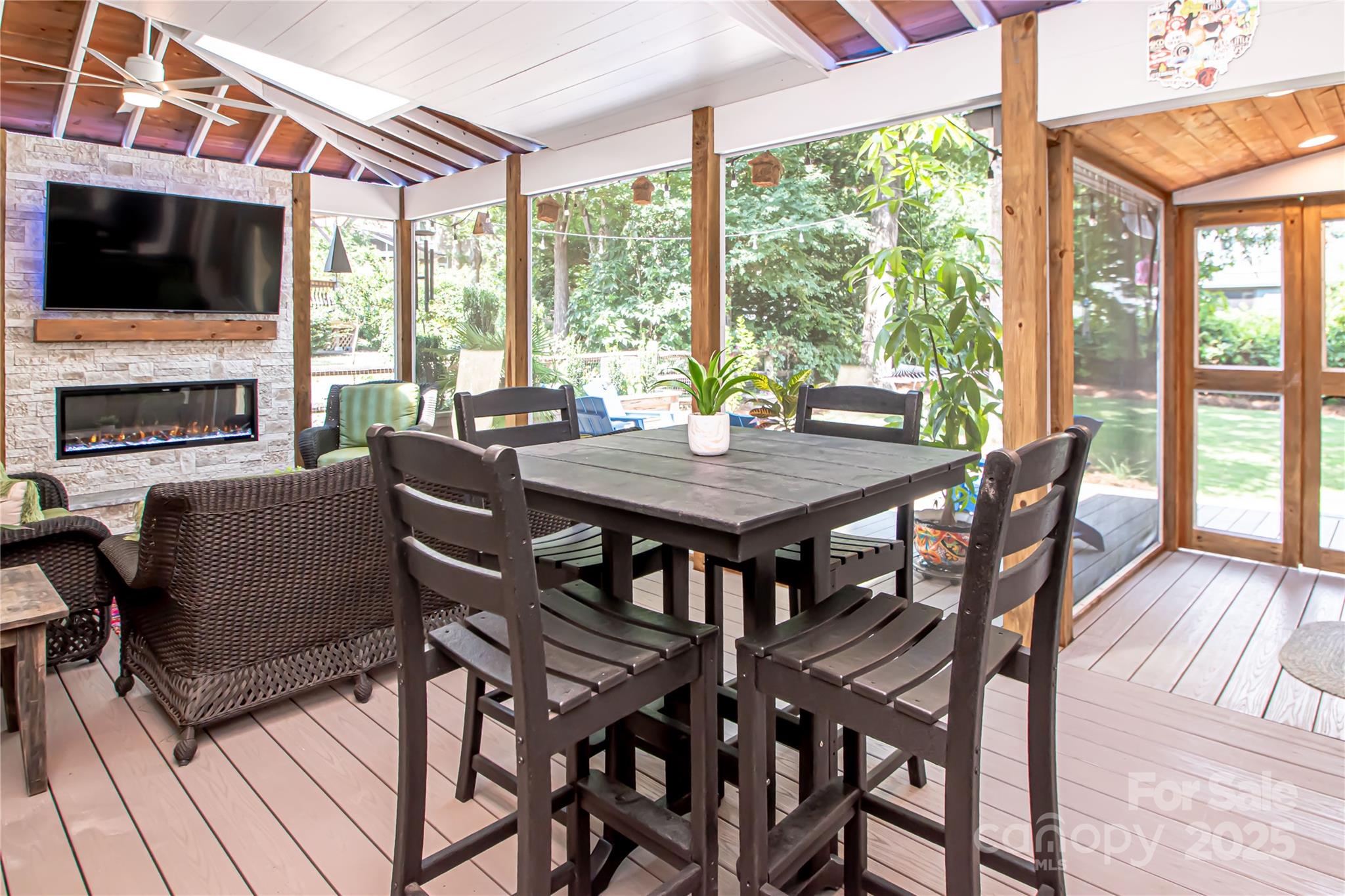 10711 Spring Camp Way Property Photo 6