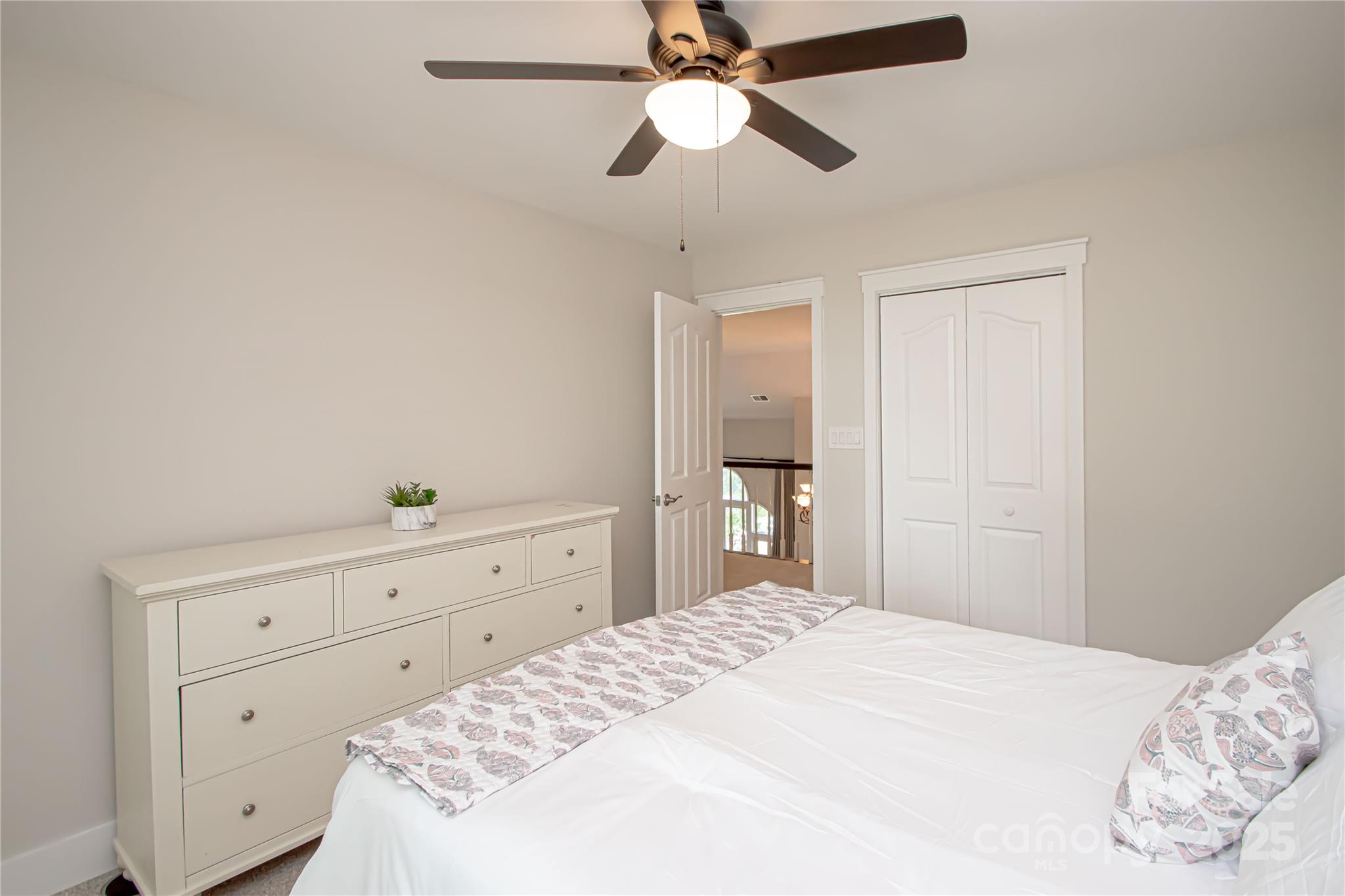 10711 Spring Camp Way Property Photo 32
