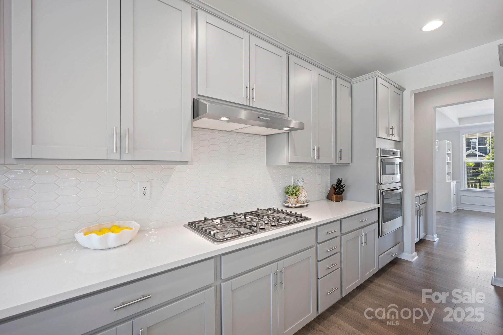 187 Tetcott Street Property Photo 11