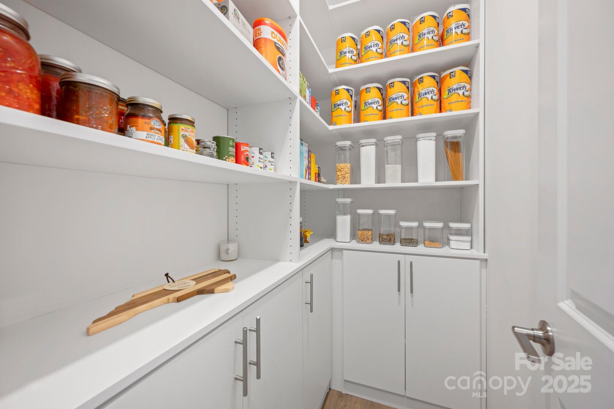 187 Tetcott Street Property Photo 15