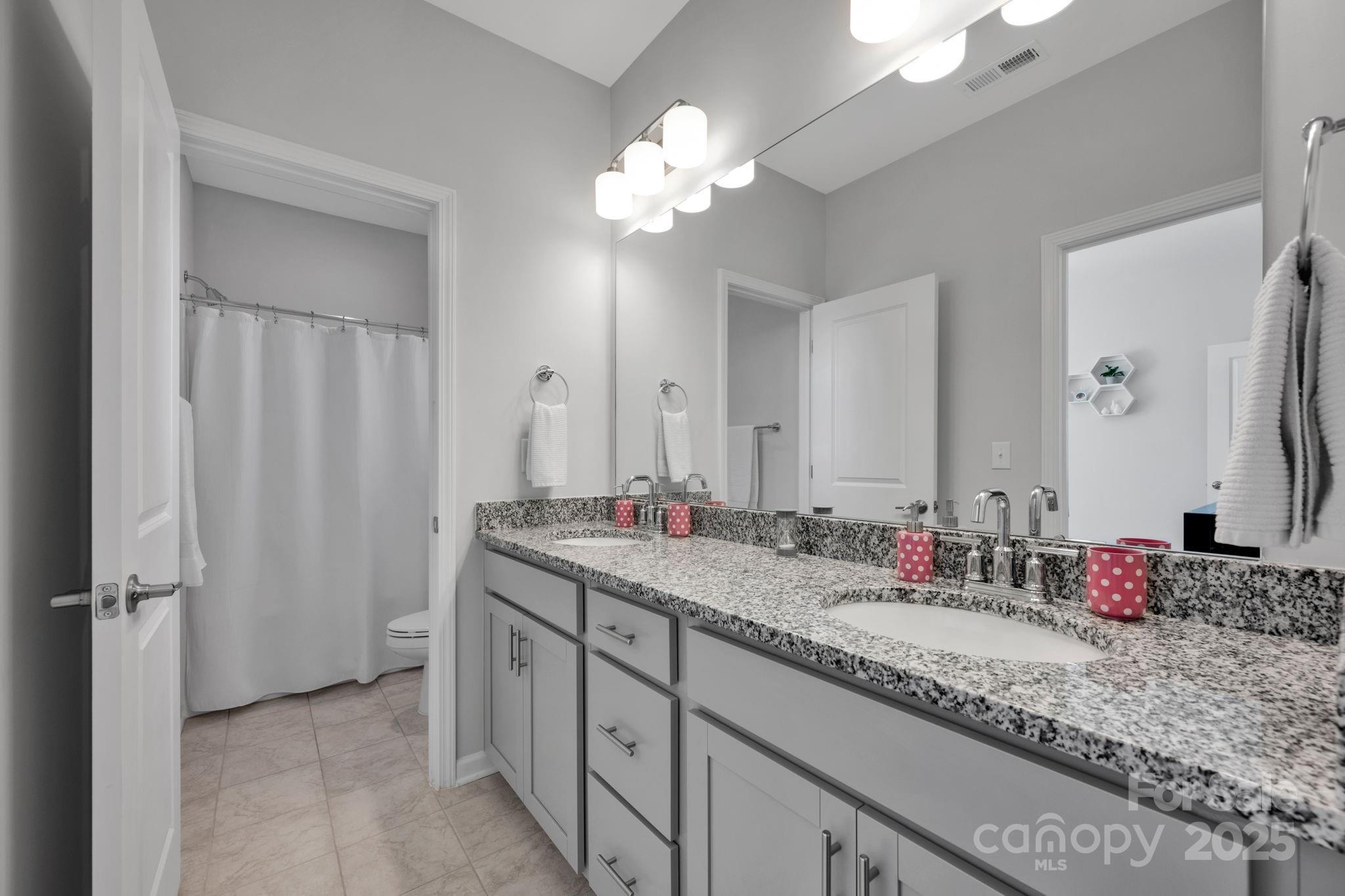 187 Tetcott Street Property Photo 33