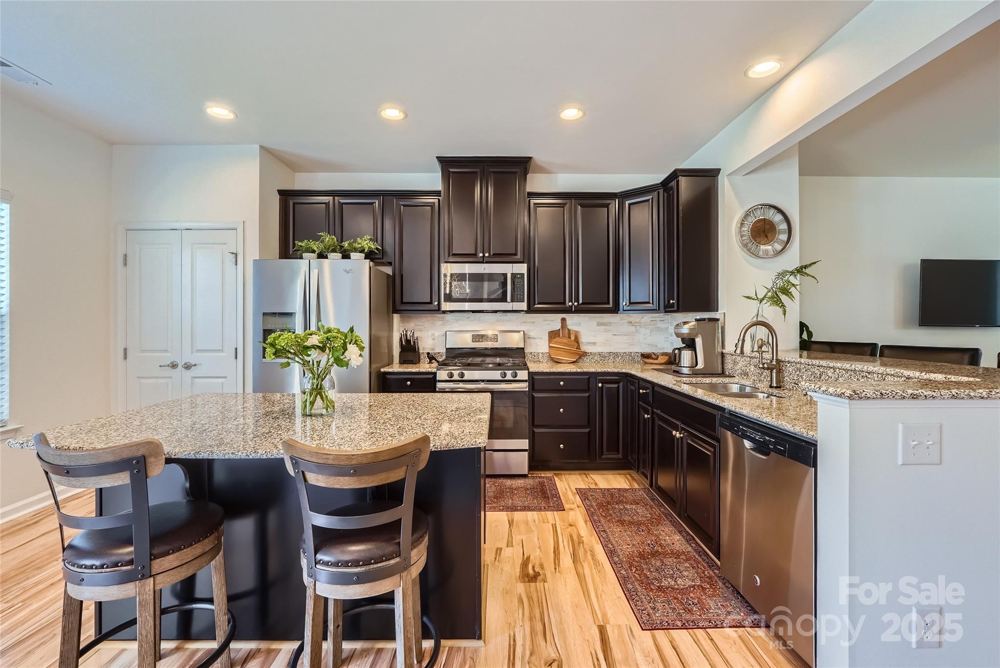 1727 Evergreen Drive Property Photo 12