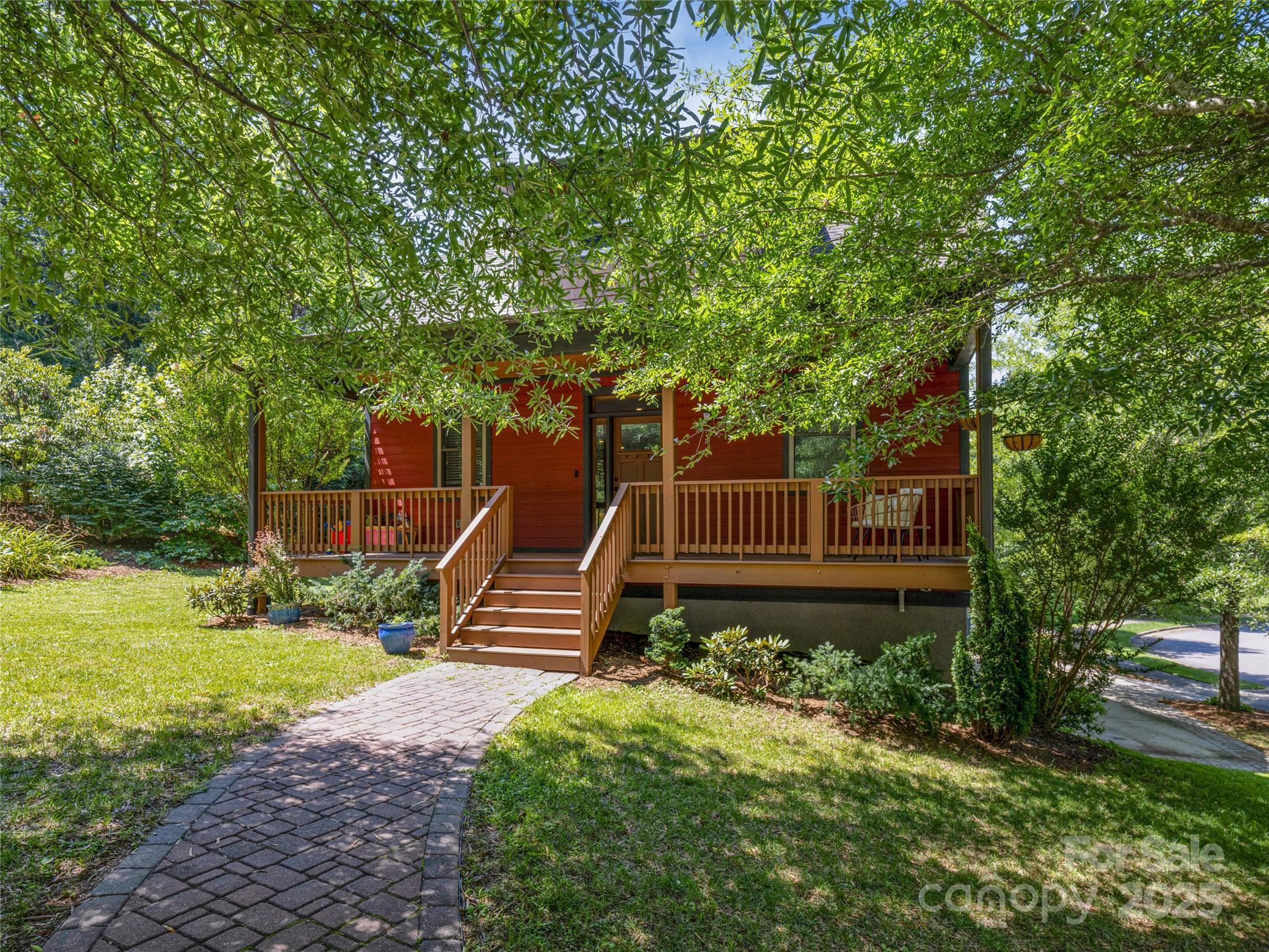 52 Pinedale Road Property Photo 4