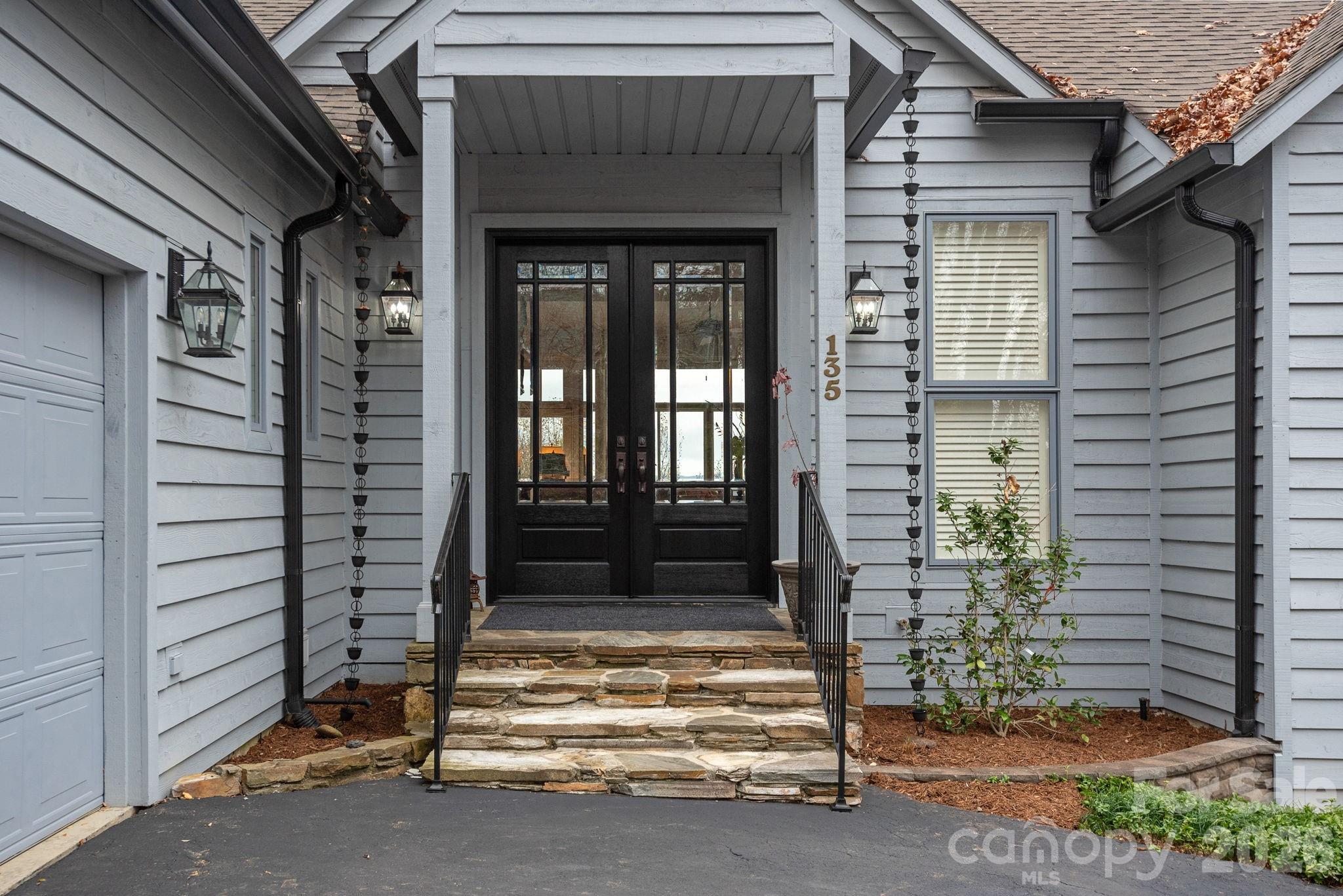 135 Poplar Loop Property Photo 3