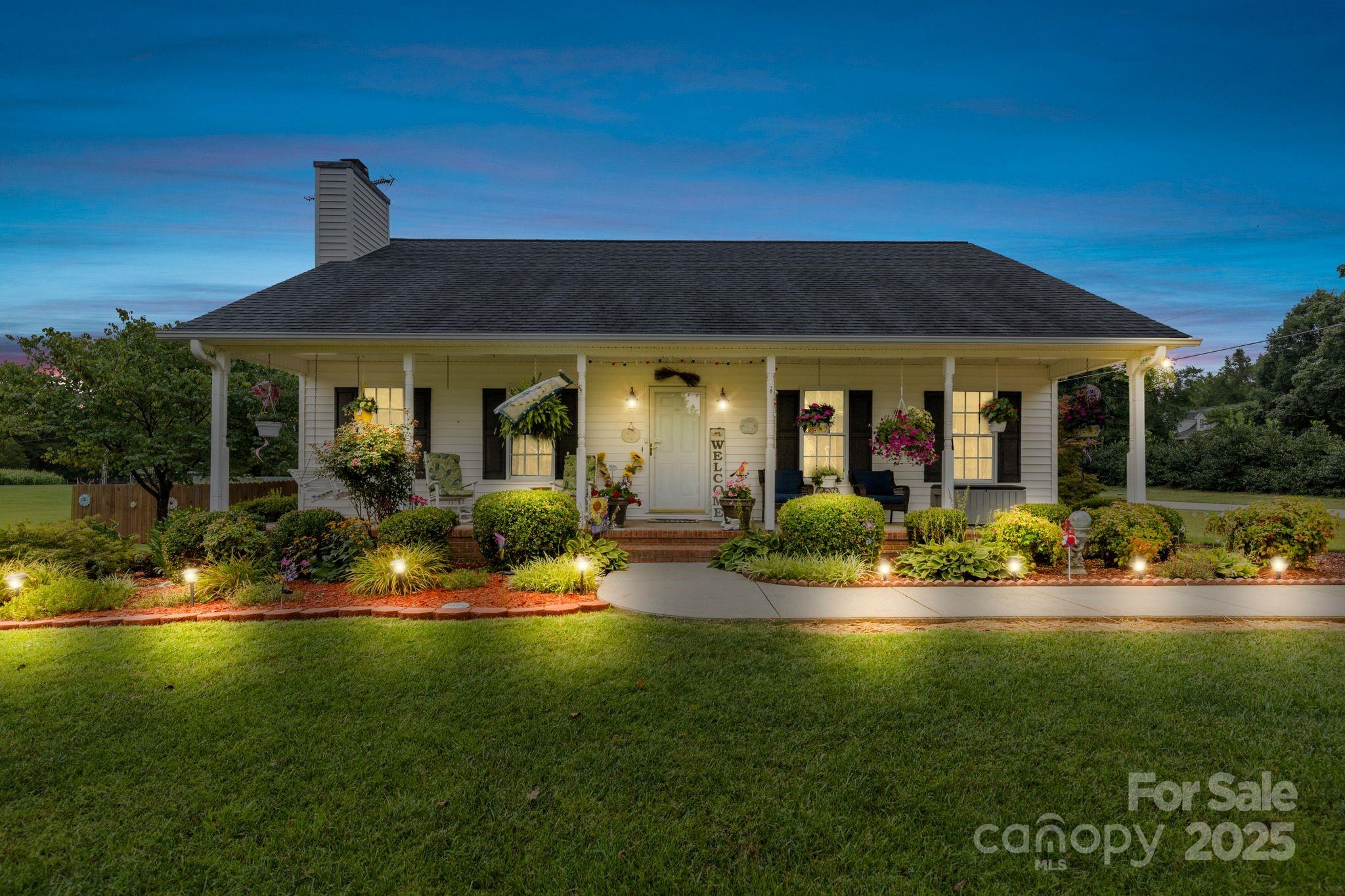 108 Camden Court Property Photo 1