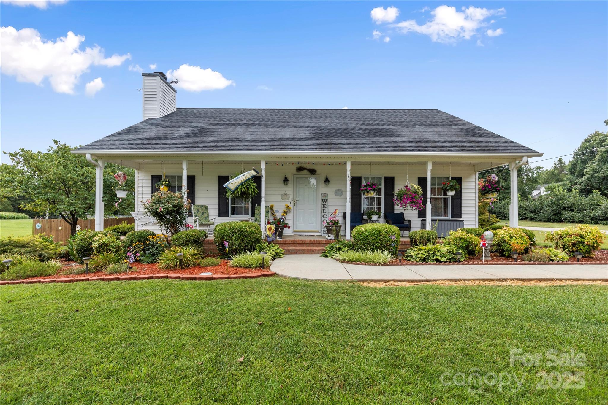 108 Camden Court Property Photo 3