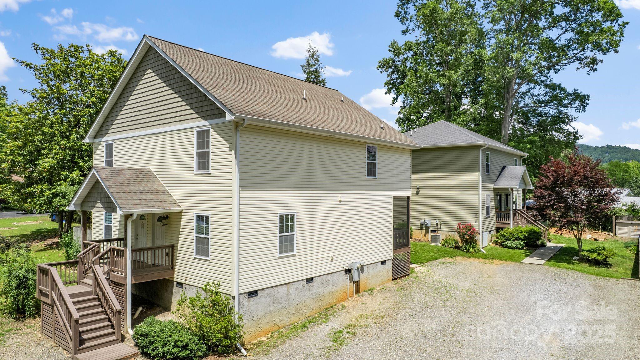 212 & 214 Portmanvilla Road Property Photo