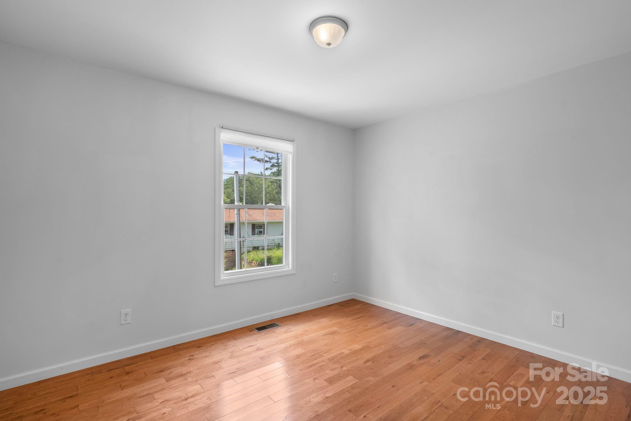 212 & 214 Portmanvilla Road Property Photo 14