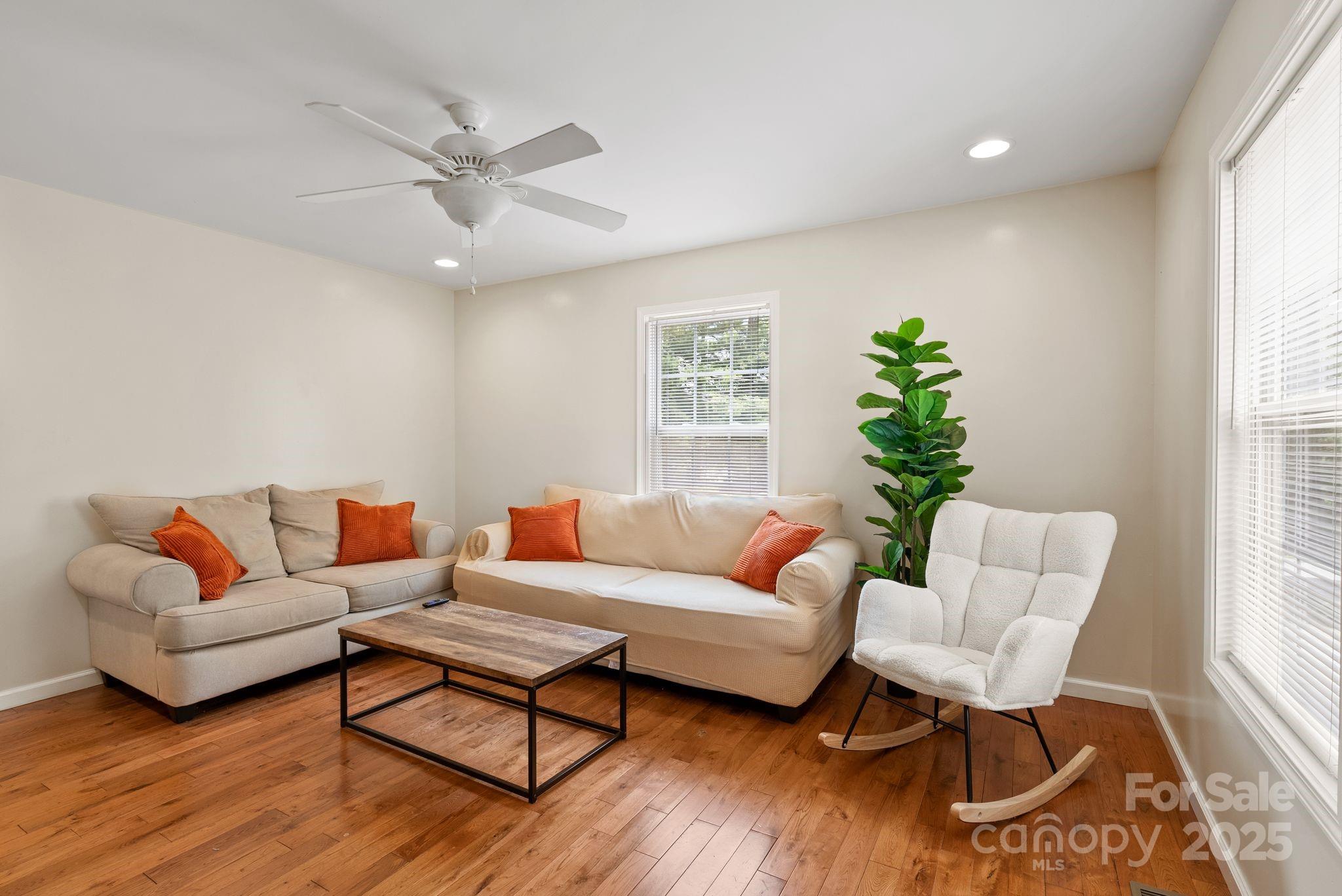212 & 214 Portmanvilla Road Property Photo 19