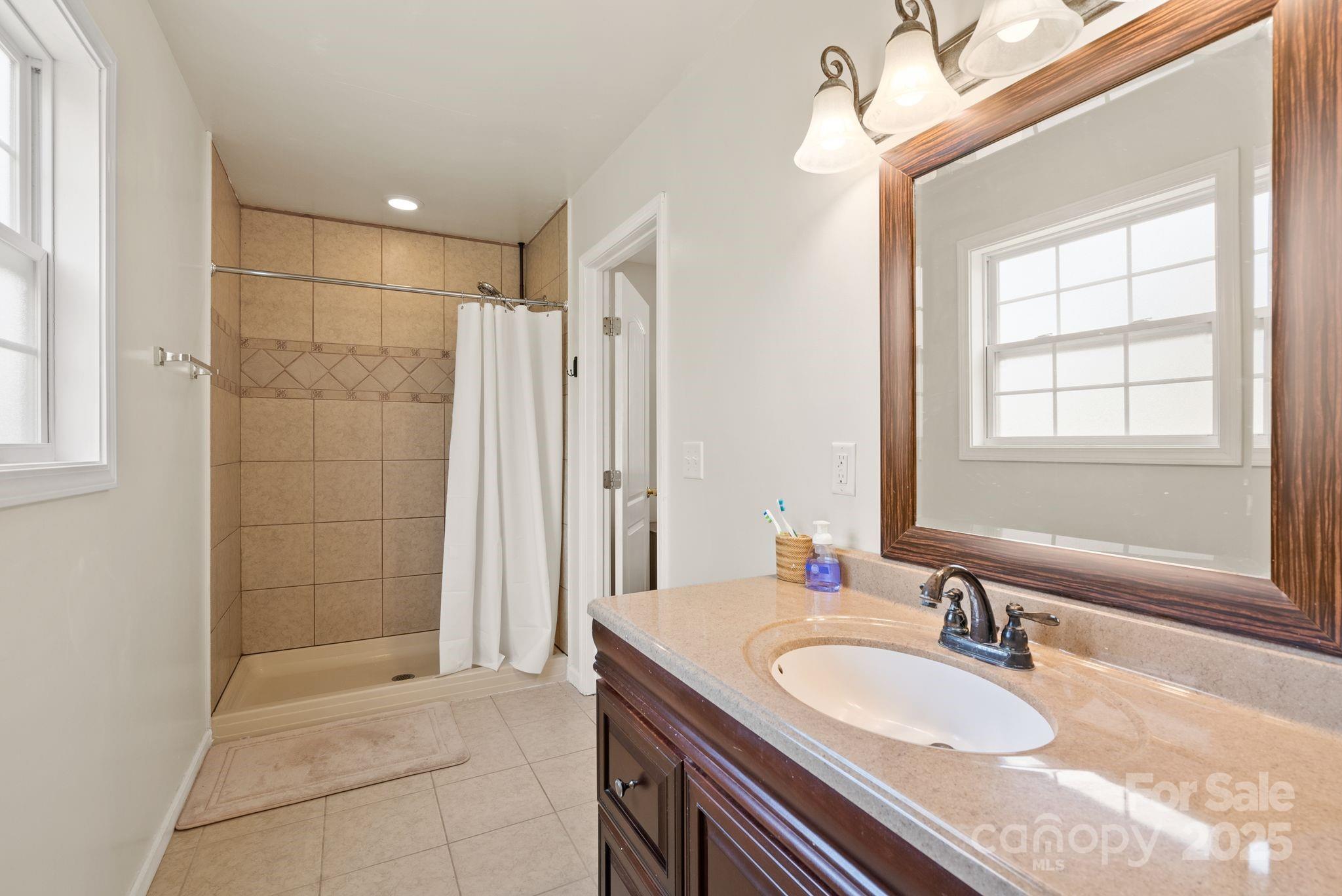 212 & 214 Portmanvilla Road Property Photo 28