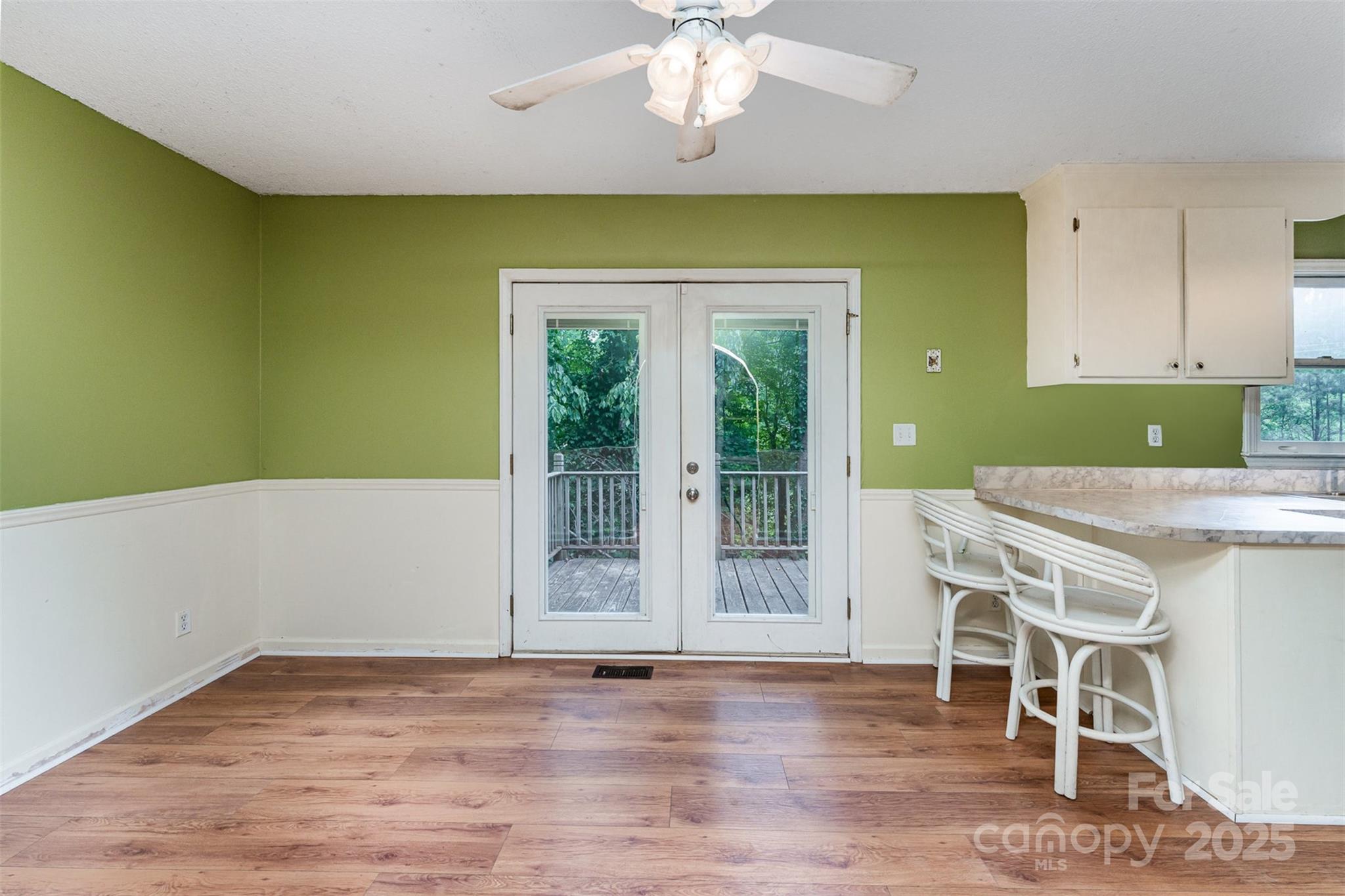 123 General Pemberton Street Property Photo 7