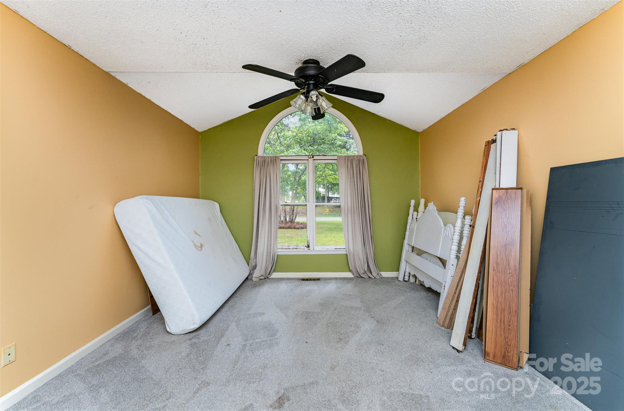 123 General Pemberton Street Property Photo 11