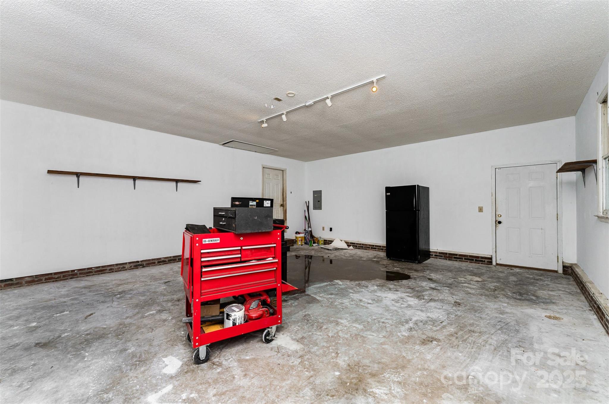 123 General Pemberton Street Property Photo 15