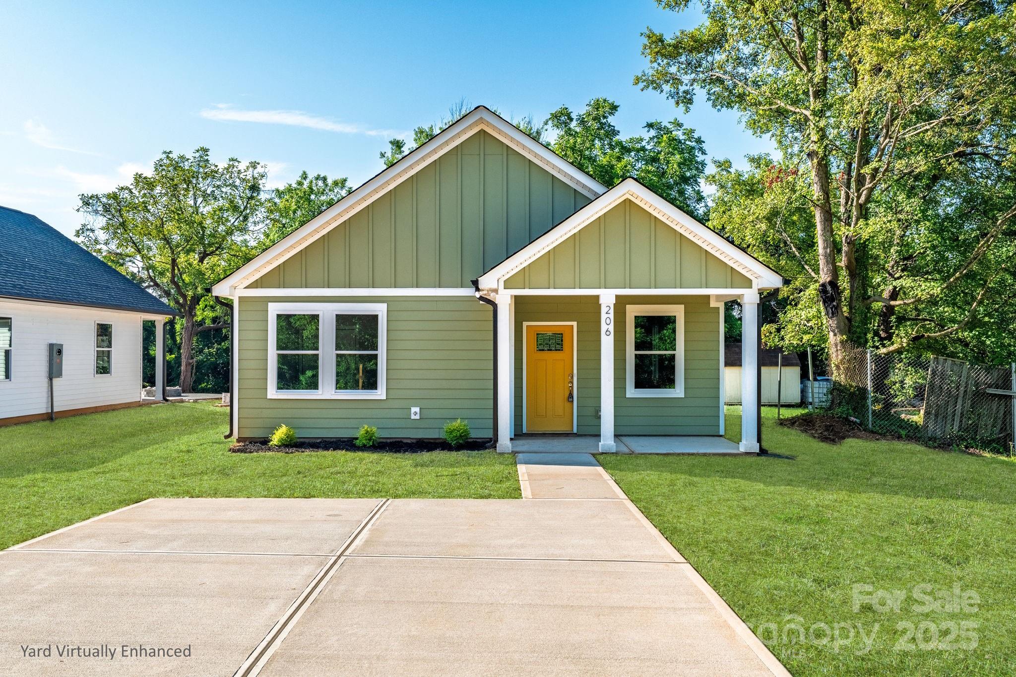 206 N Railroad Avenue