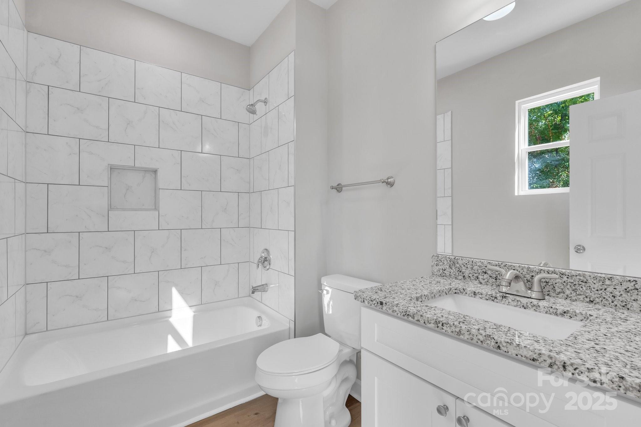 206 N Railroad Avenue Property Photo 14