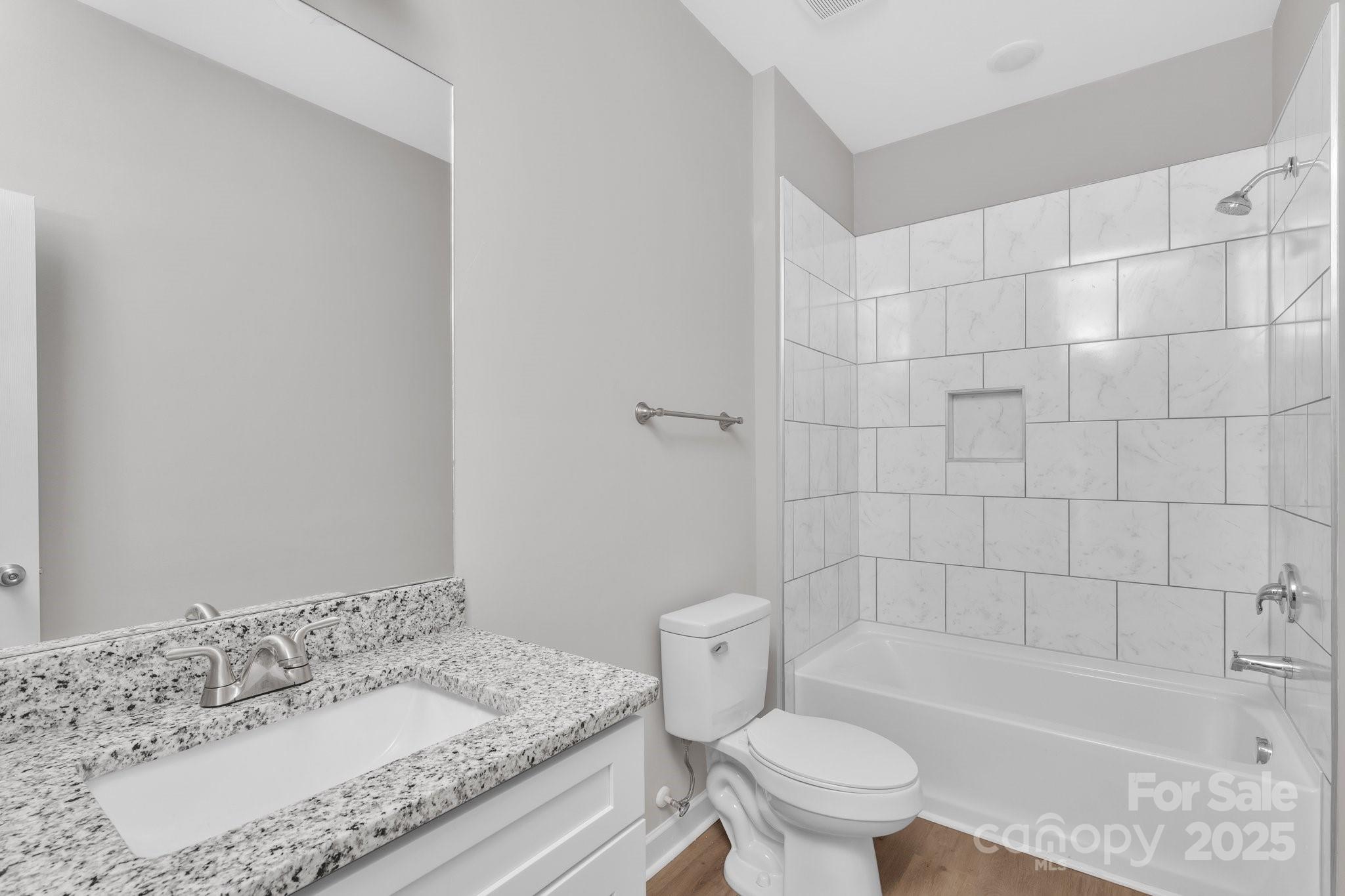 206 N Railroad Avenue Property Photo 17