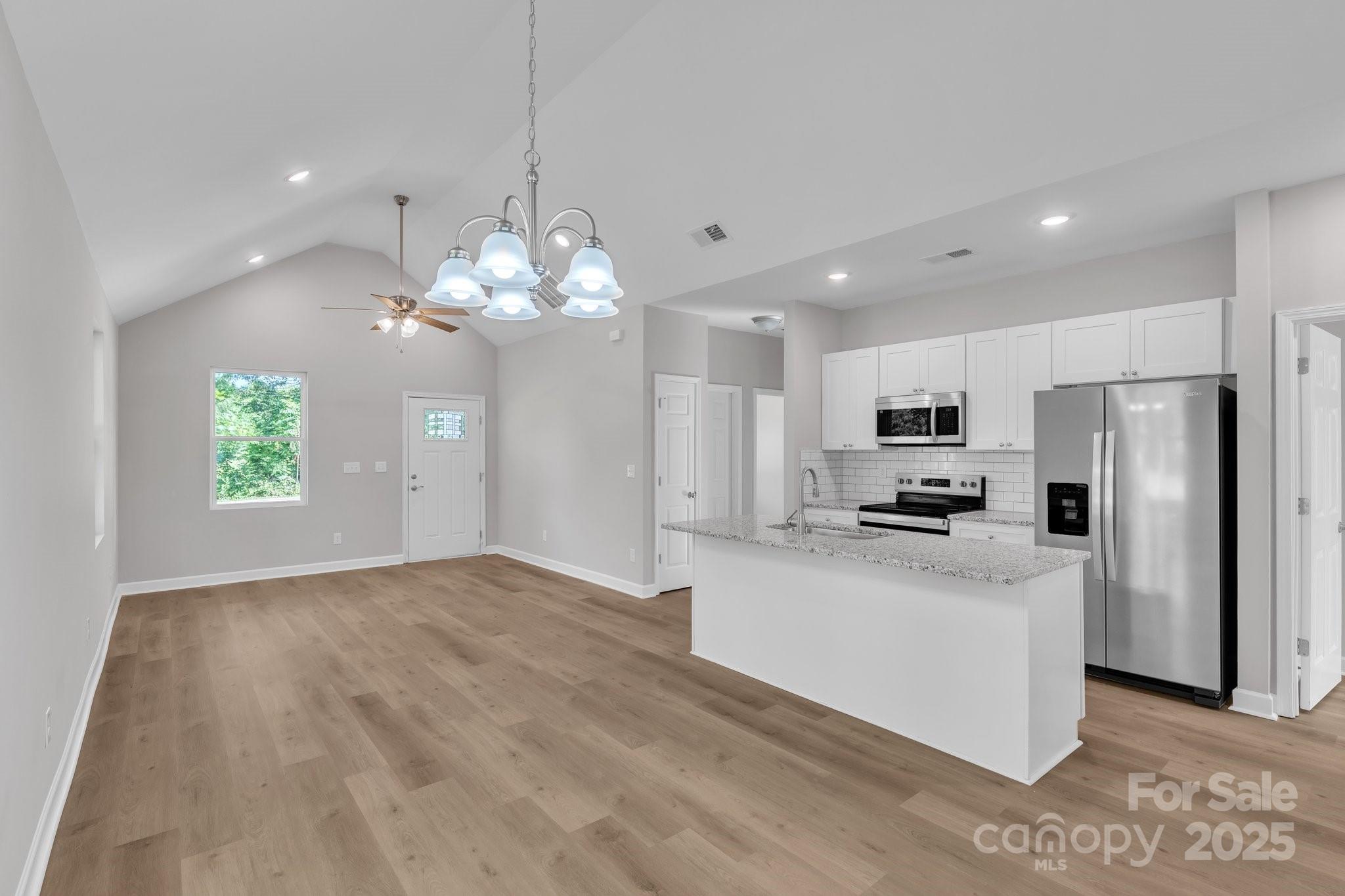 206 N Railroad Avenue Property Photo 19