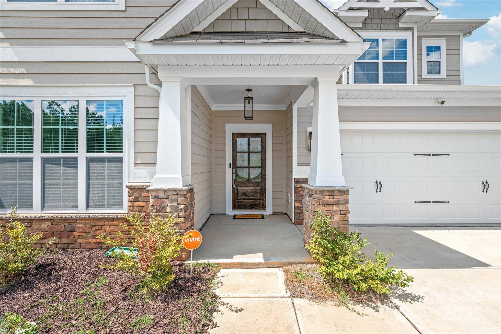 8100 Rolling Wheels Road Property Photo 5