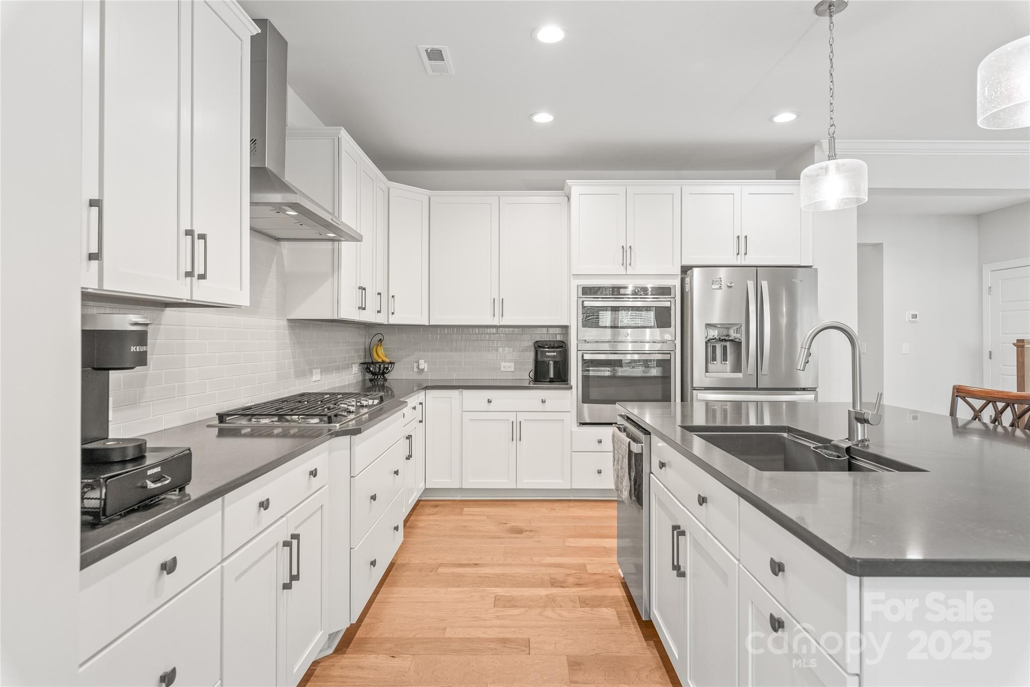 8100 Rolling Wheels Road Property Photo 13