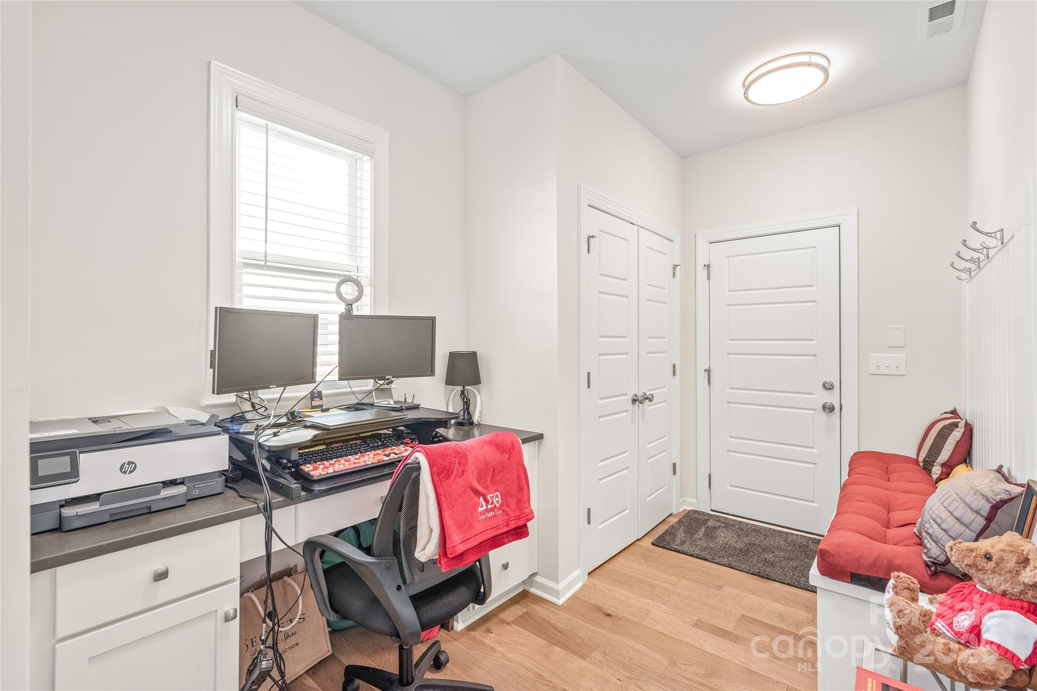 8100 Rolling Wheels Road Property Photo 19