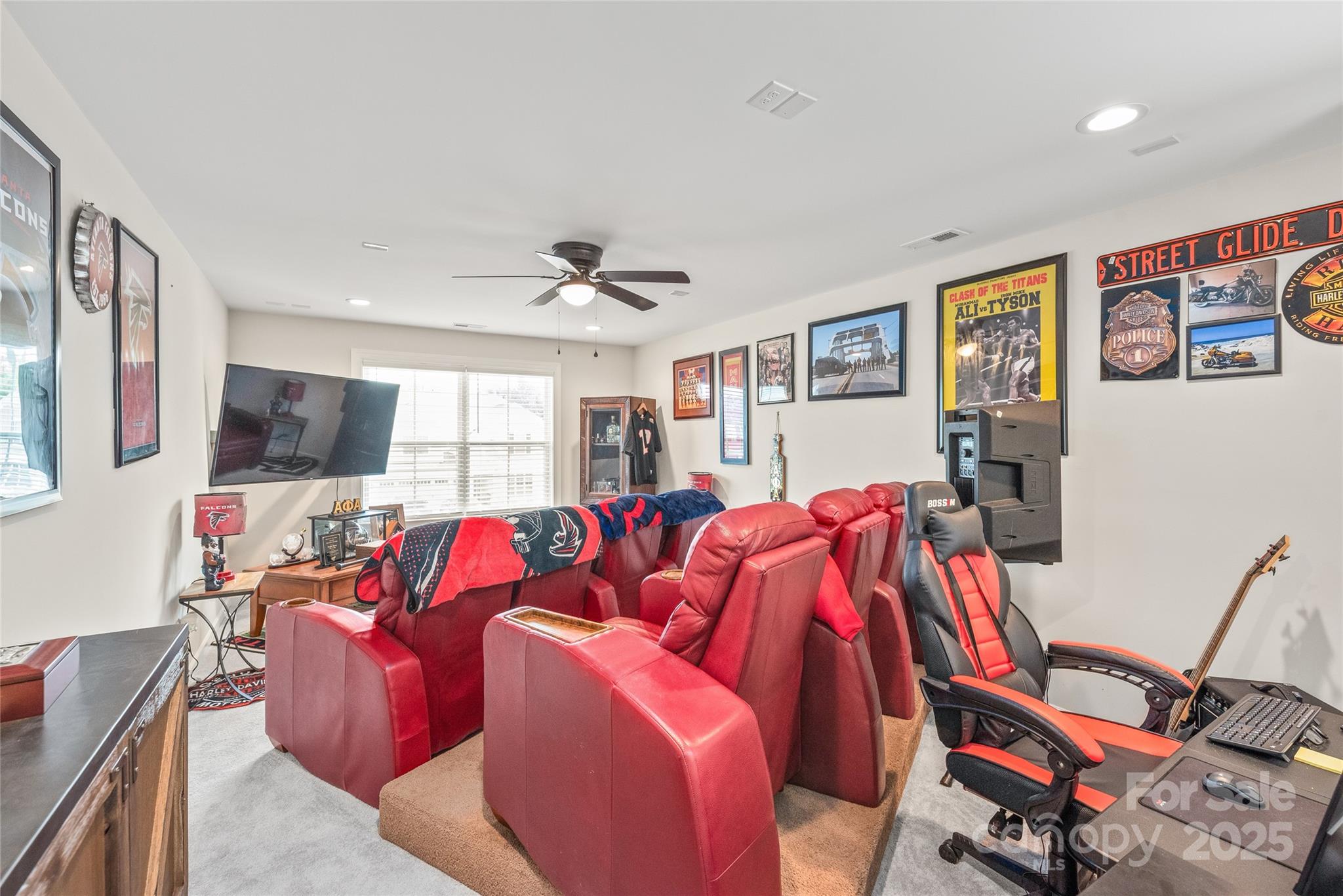 8100 Rolling Wheels Road Property Photo 21