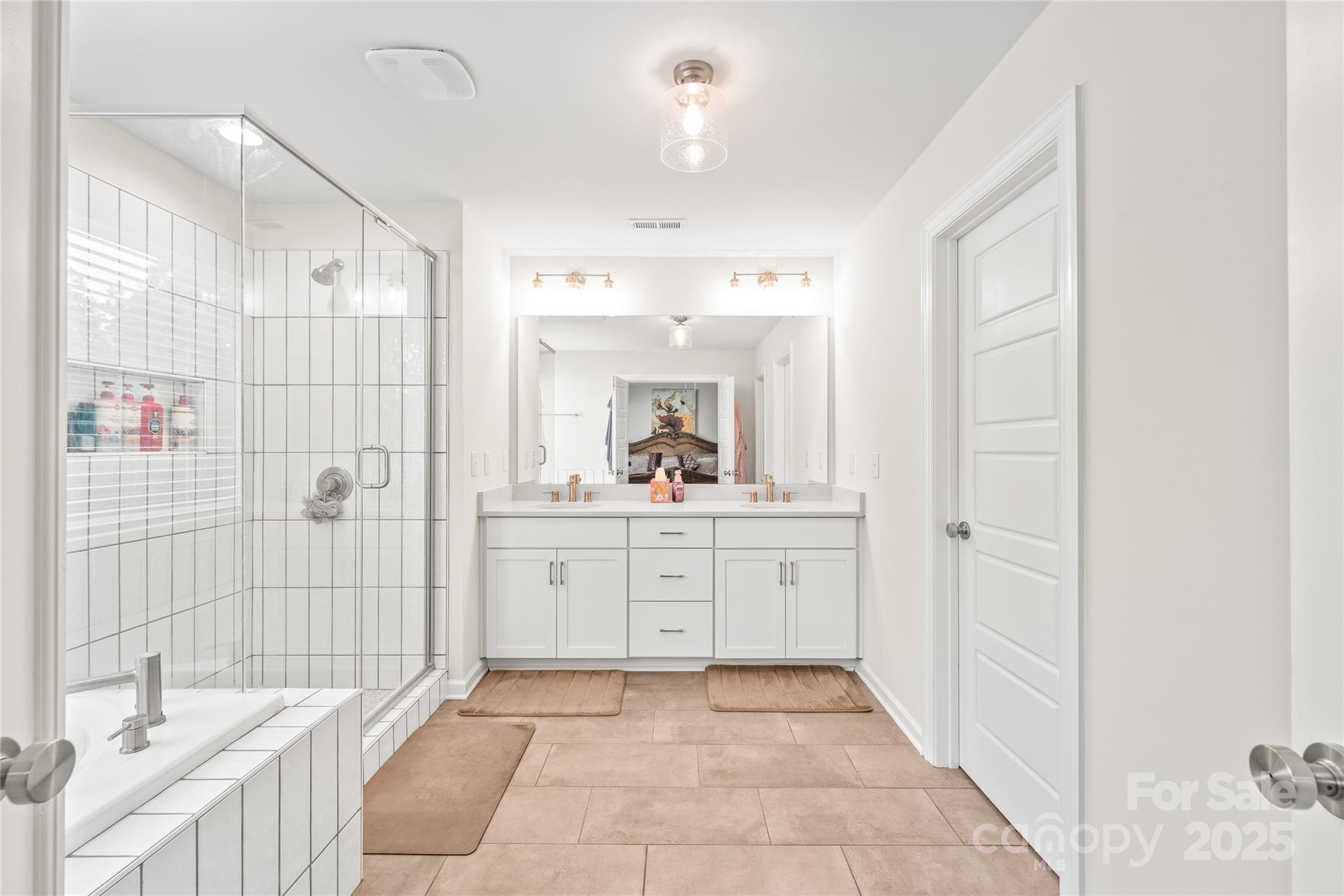 8100 Rolling Wheels Road Property Photo 24