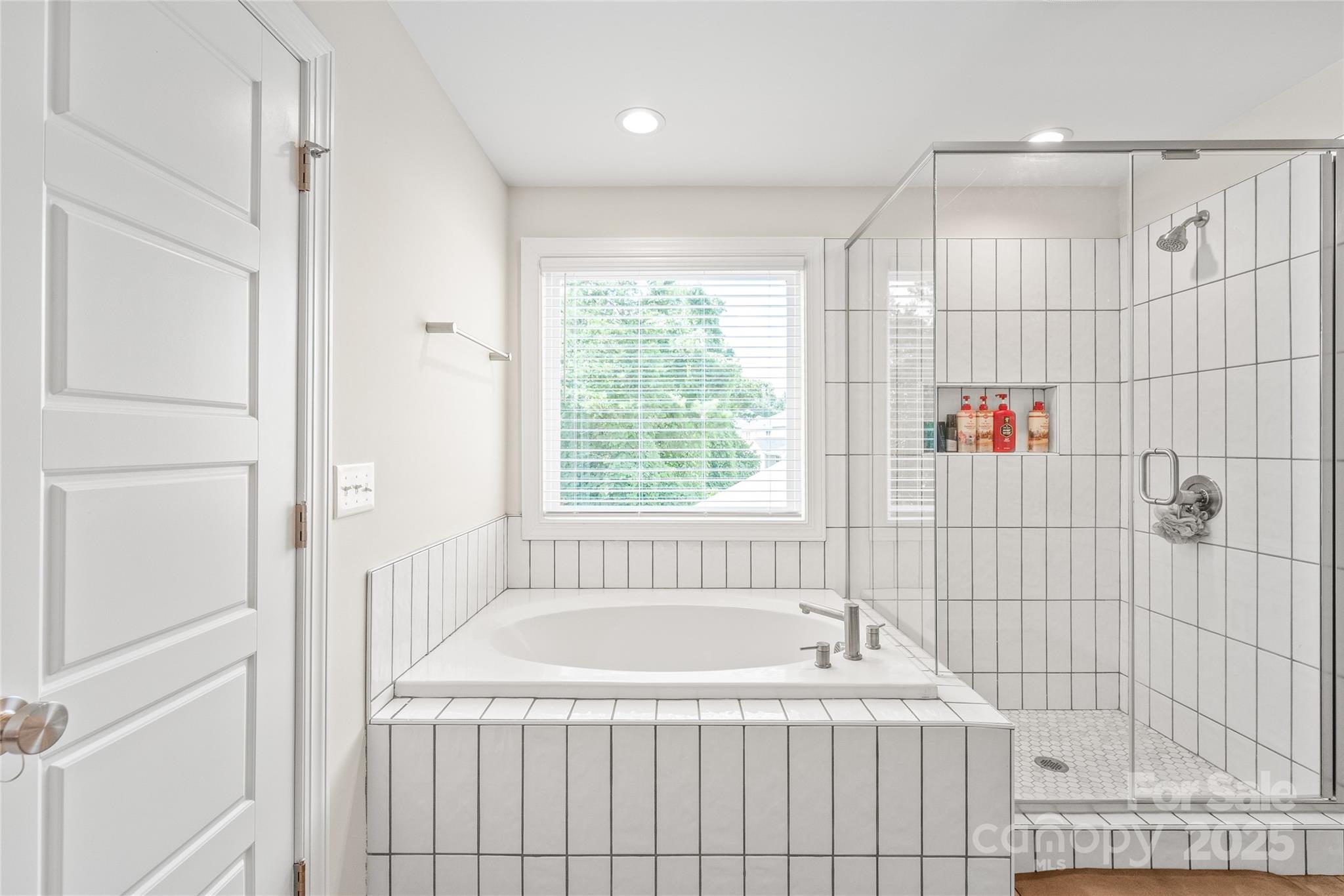 8100 Rolling Wheels Road Property Photo 26